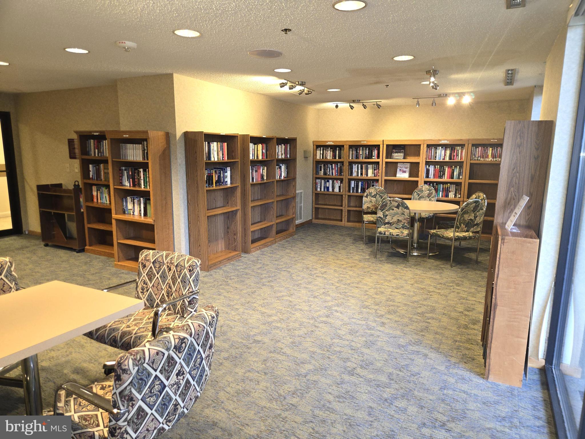 SKYLINE SQUARE CONDO - Residential Lease