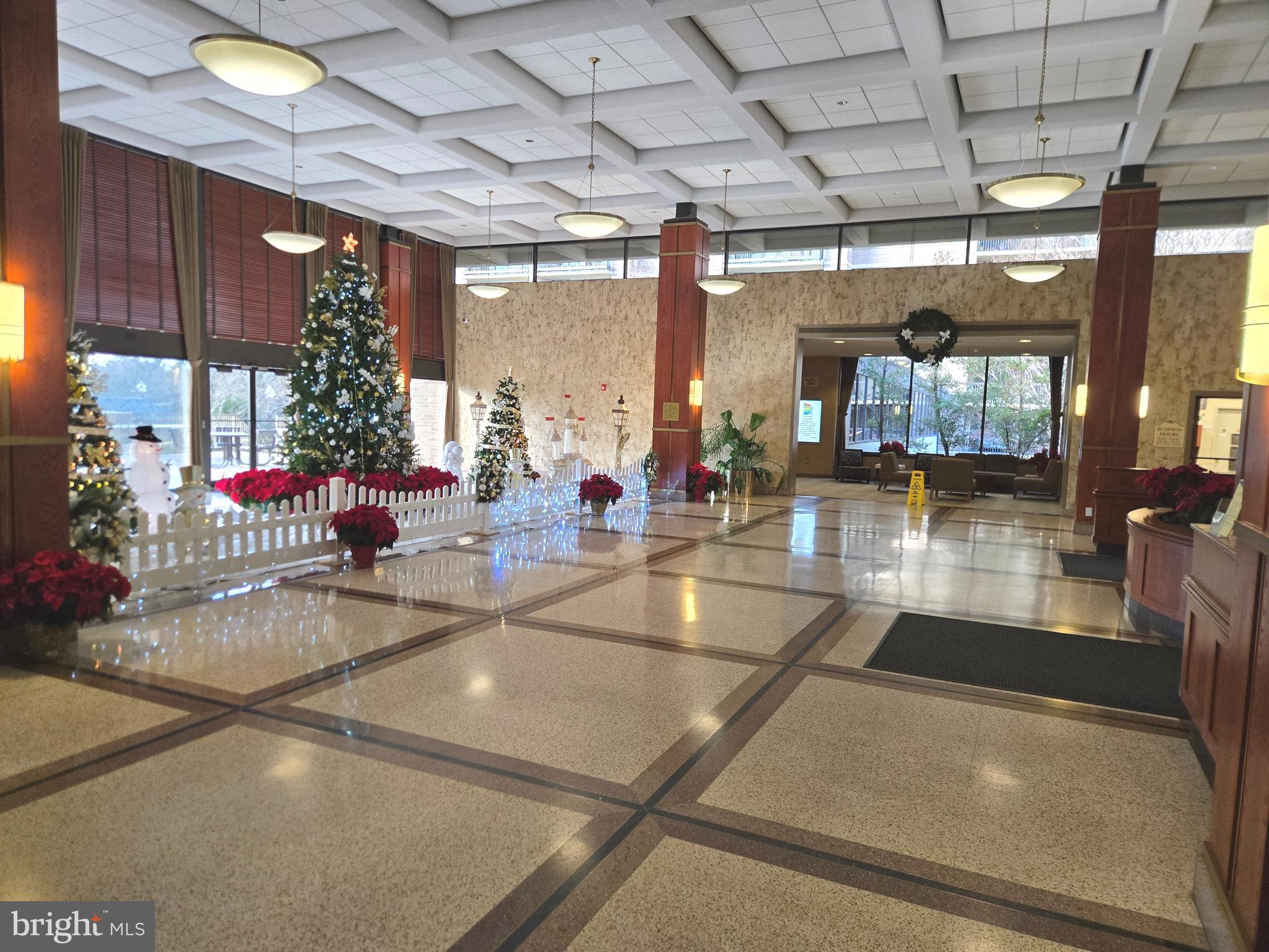 SKYLINE SQUARE CONDO - Residential Lease