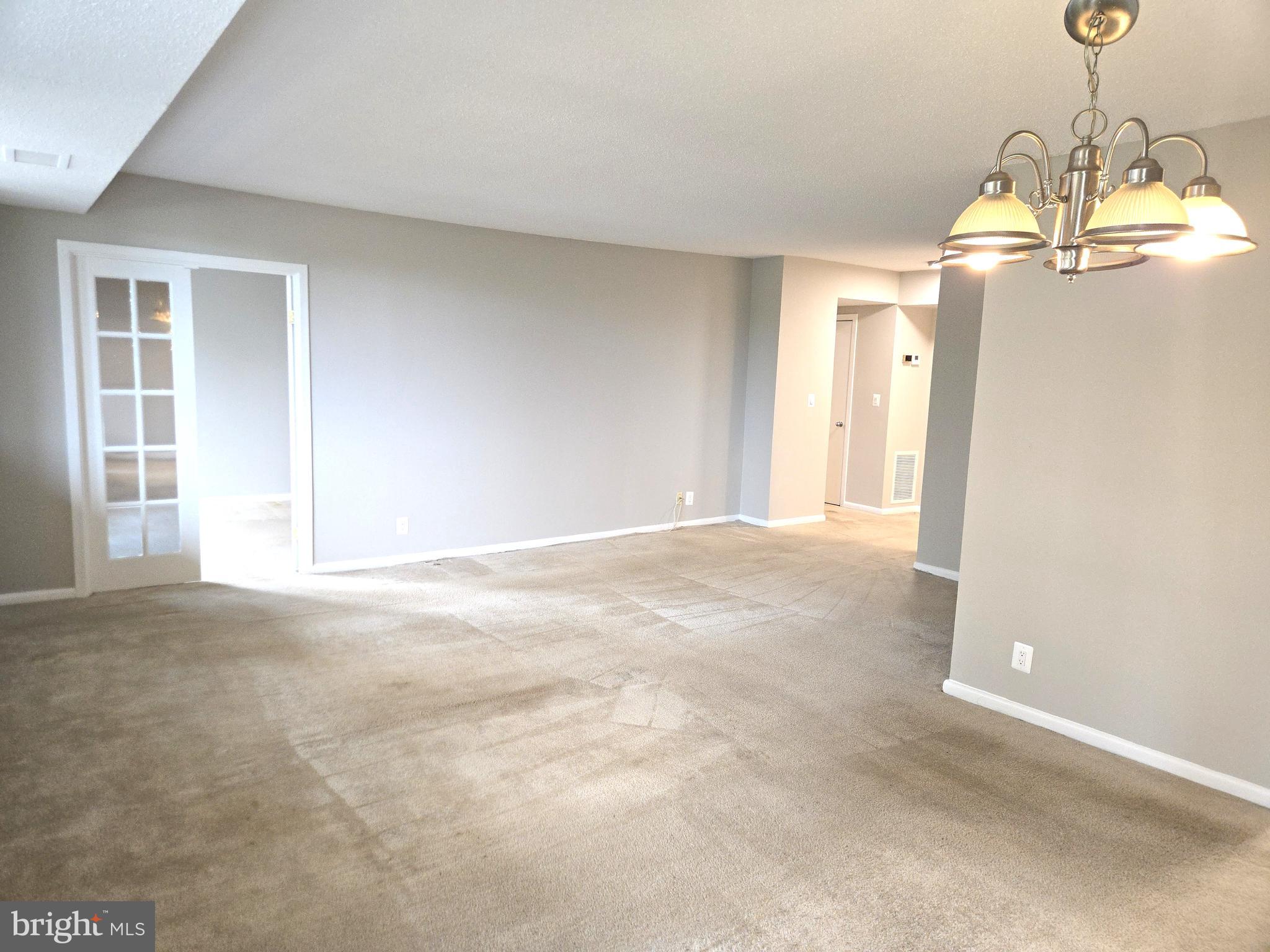 SKYLINE SQUARE CONDO - Residential Lease