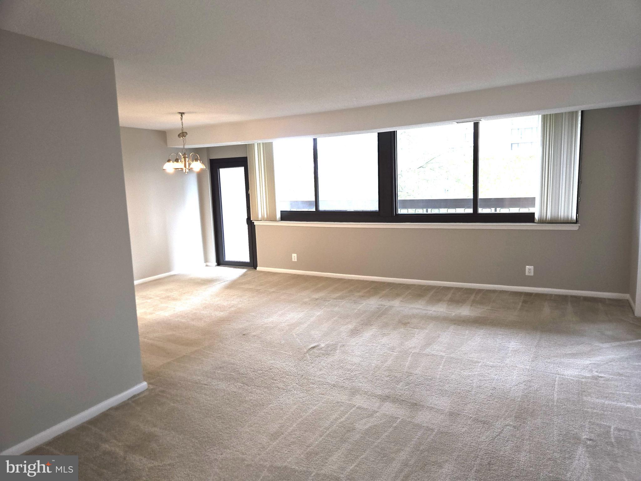 SKYLINE SQUARE CONDO - Residential Lease