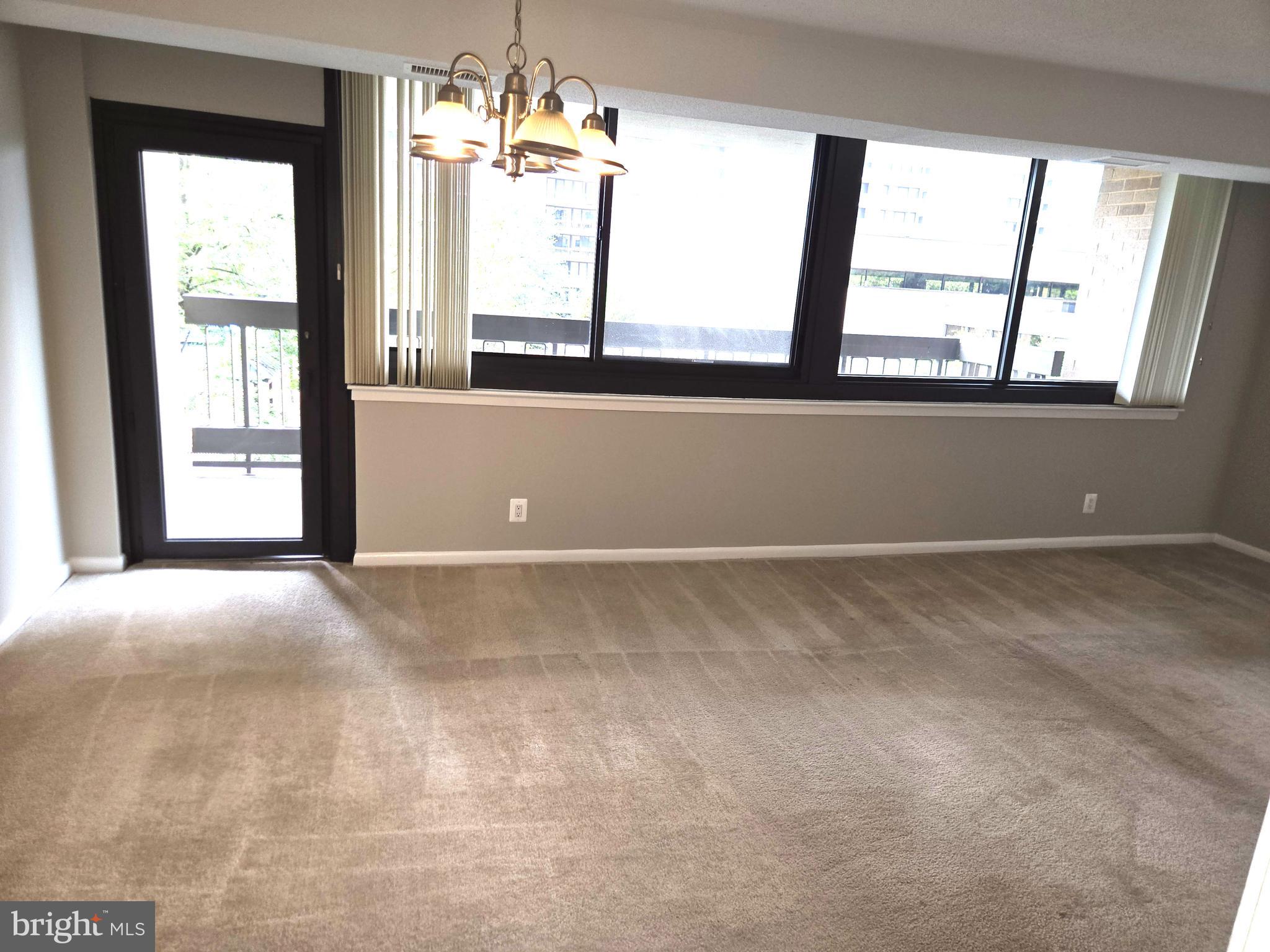 SKYLINE SQUARE CONDO - Residential Lease