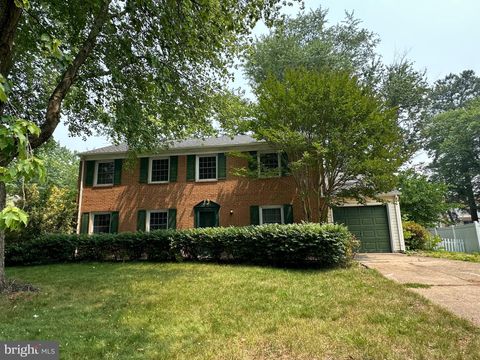 Homes For Rent - 13524 Ellendale Drive<br/> CHANTILLY, VA 20151
