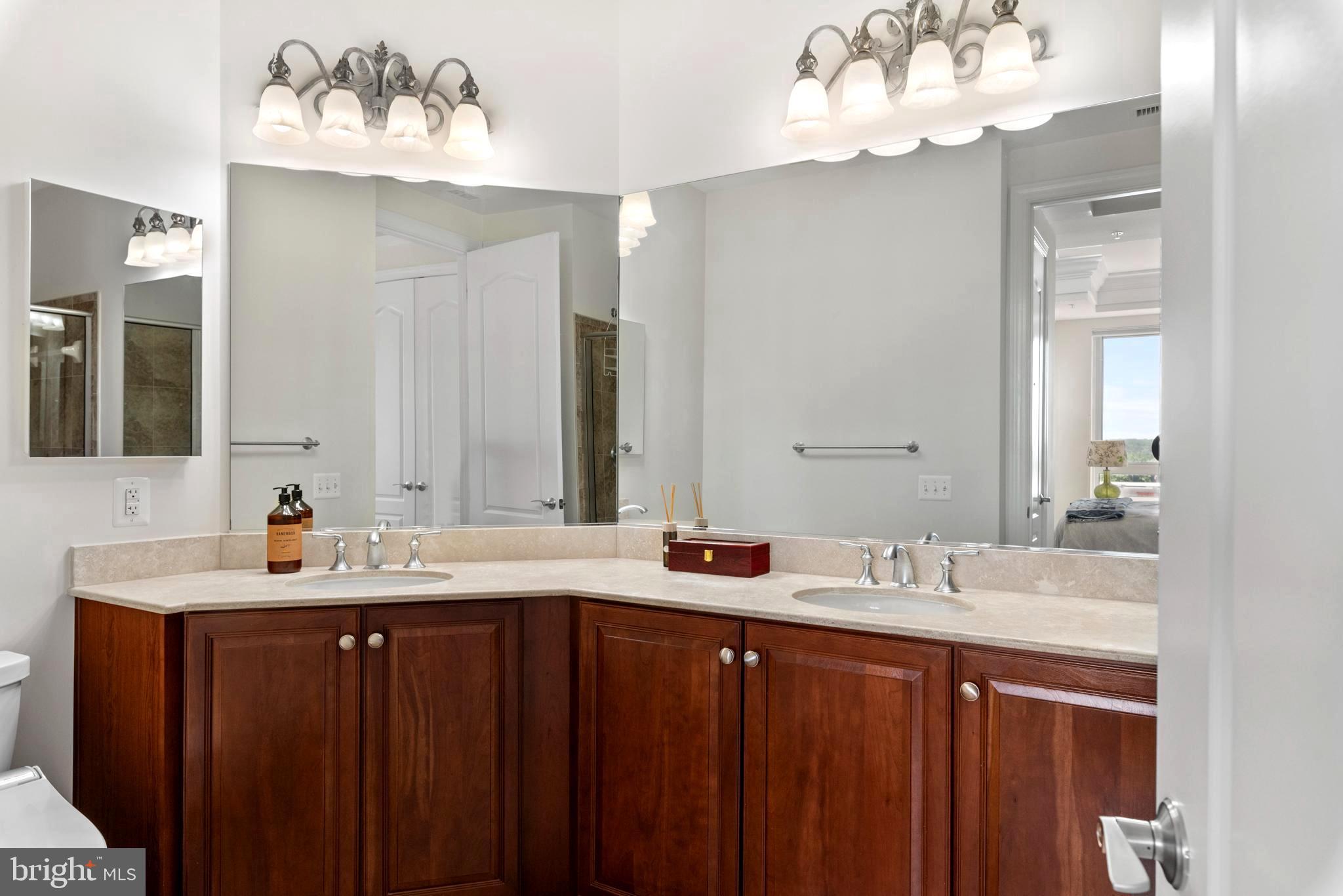 GRANDVIEW AT ANNAPOLIS TOWNE CENTRE - Residential