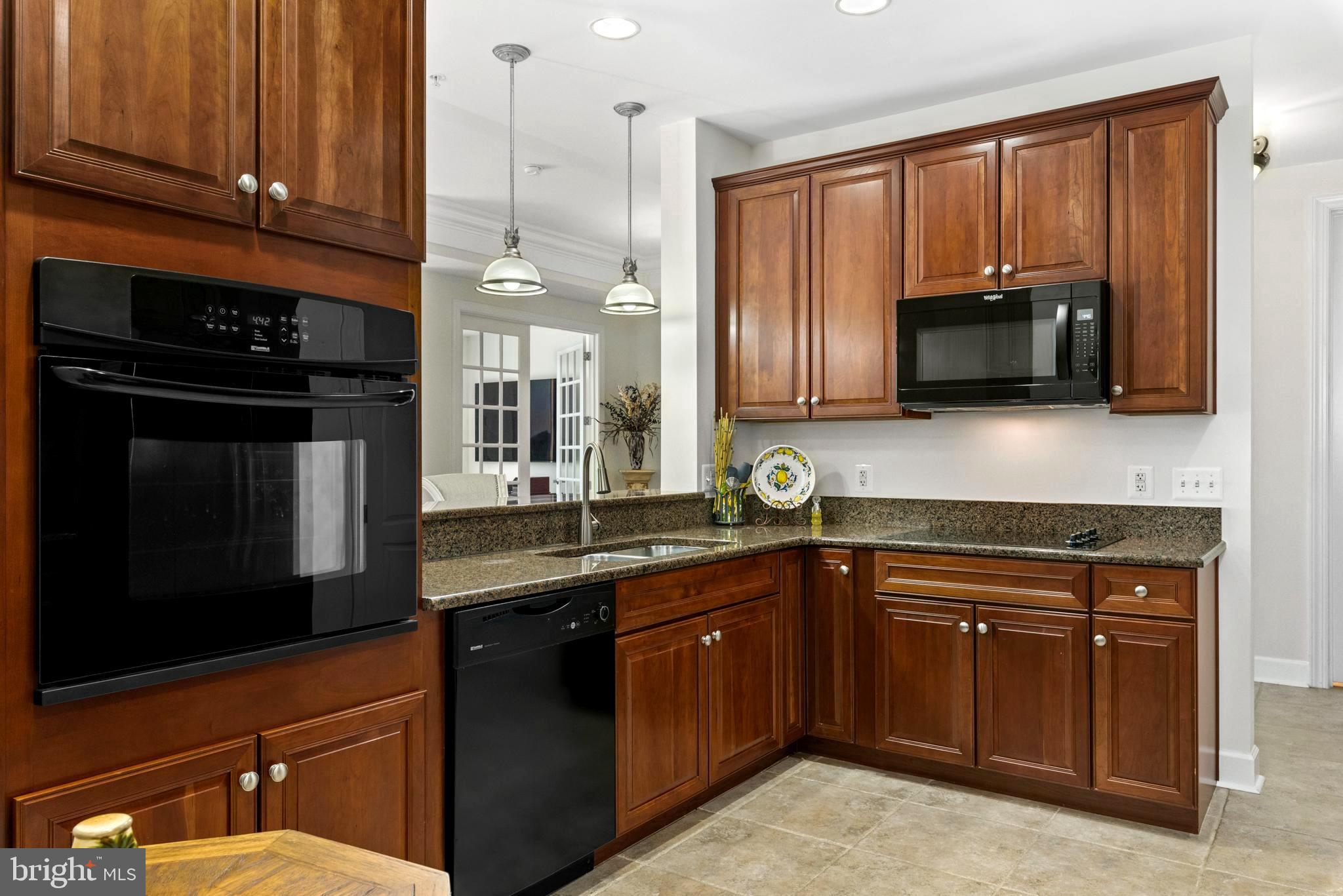 GRANDVIEW AT ANNAPOLIS TOWNE CENTRE - Residential