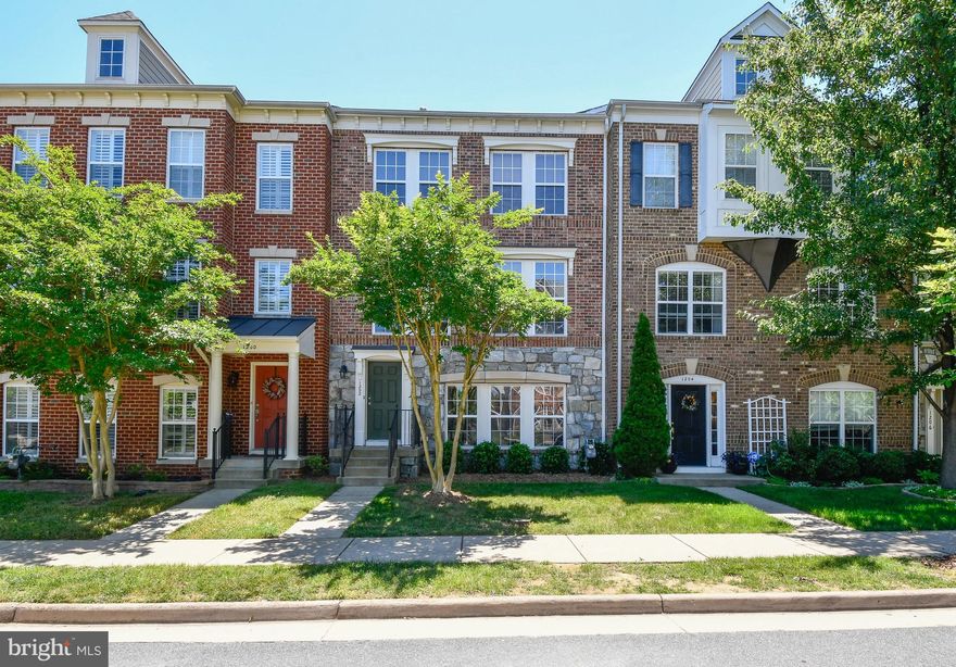 Don’t miss the chance to make your next home the Village of Idlewild, a walkable community in the city of Fredericksburg nestled between U.S. 1 and State Route 3 and convenient to Interstate 95. The neighborhood features 207 acres of wooded green space and great amenities such as tree-lined walking trails, a pool, fitness center, clubhouse, tennis courts, and tot lots. Take a short drive to historic downtown Fredericksburg, shops, restaurants, and the commuter rail station. A new middle school is to be built in Idlewild, allowing children to walk or bike to class.
Move-in ready townhouse features a brick and stone exterior with two-car garage accessed from rear alley. Three bedrooms and 3.5 baths. Large bonus room on first level adjoins a full bath, walk-in closet, and smaller secondary closet. Upgrades include hardwood treads on all stairs, hardwood floors on the second and third levels, ceramic tile in the three full baths and kitchen/dining room, and quartz countertops in the kitchen.