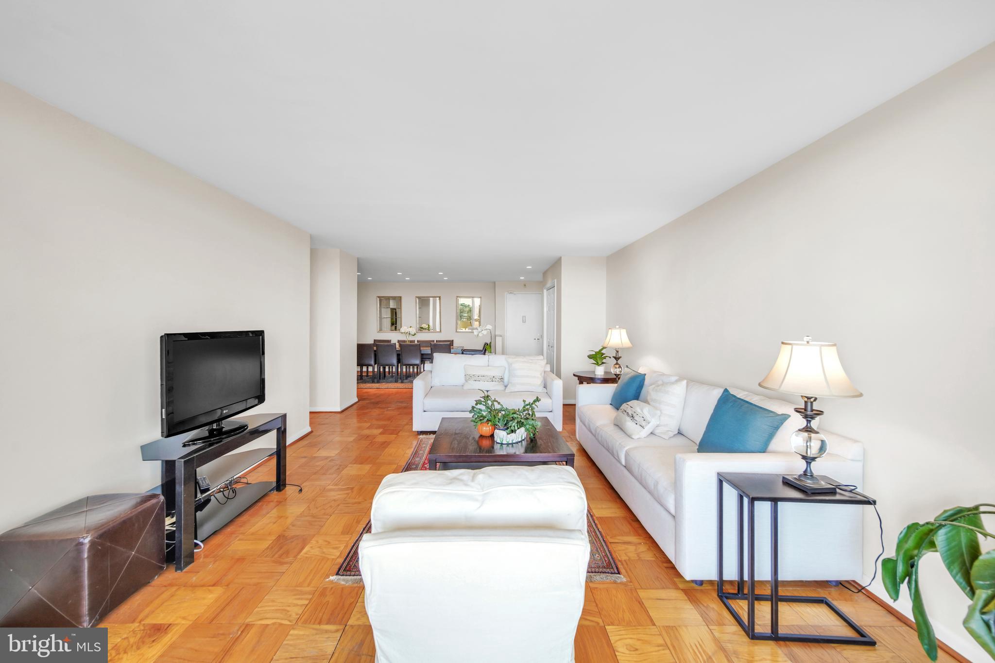 THE KENWOOD - Residential