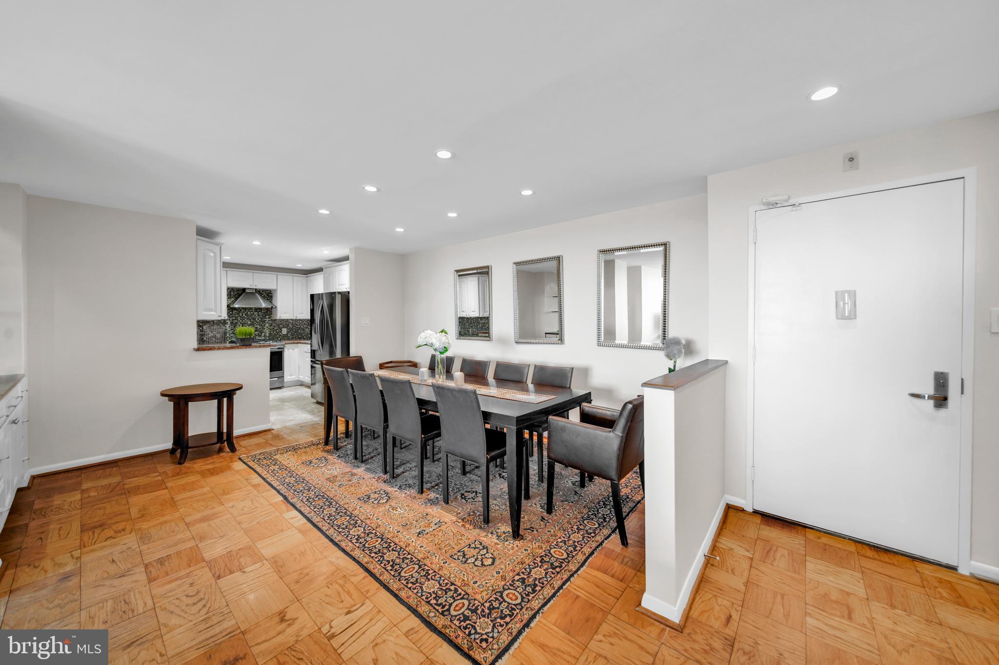 THE KENWOOD - Residential