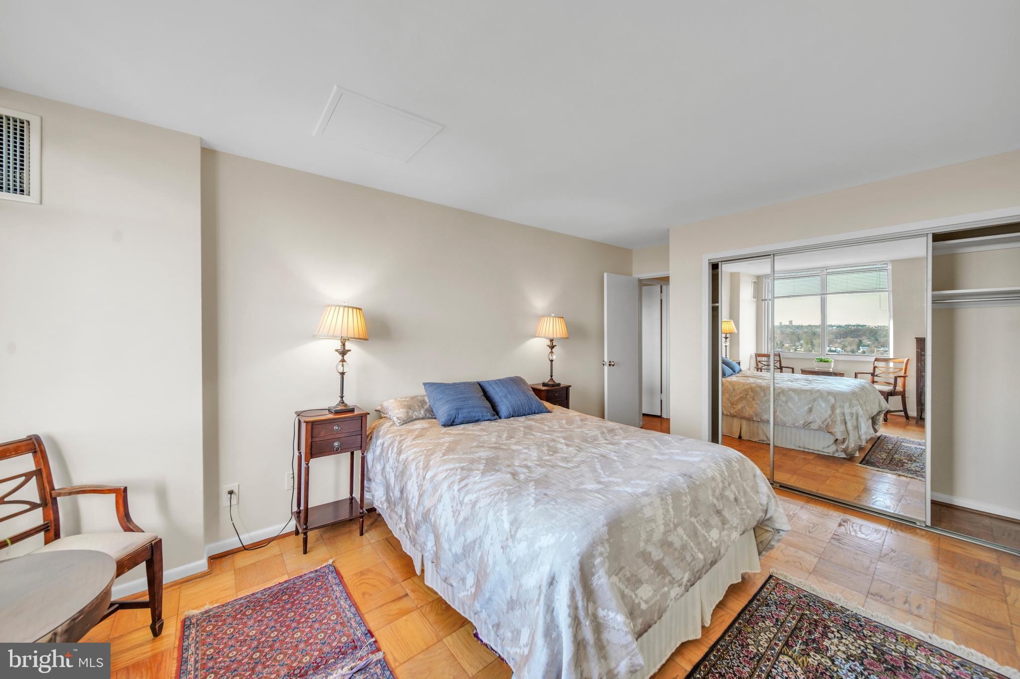 THE KENWOOD - Residential