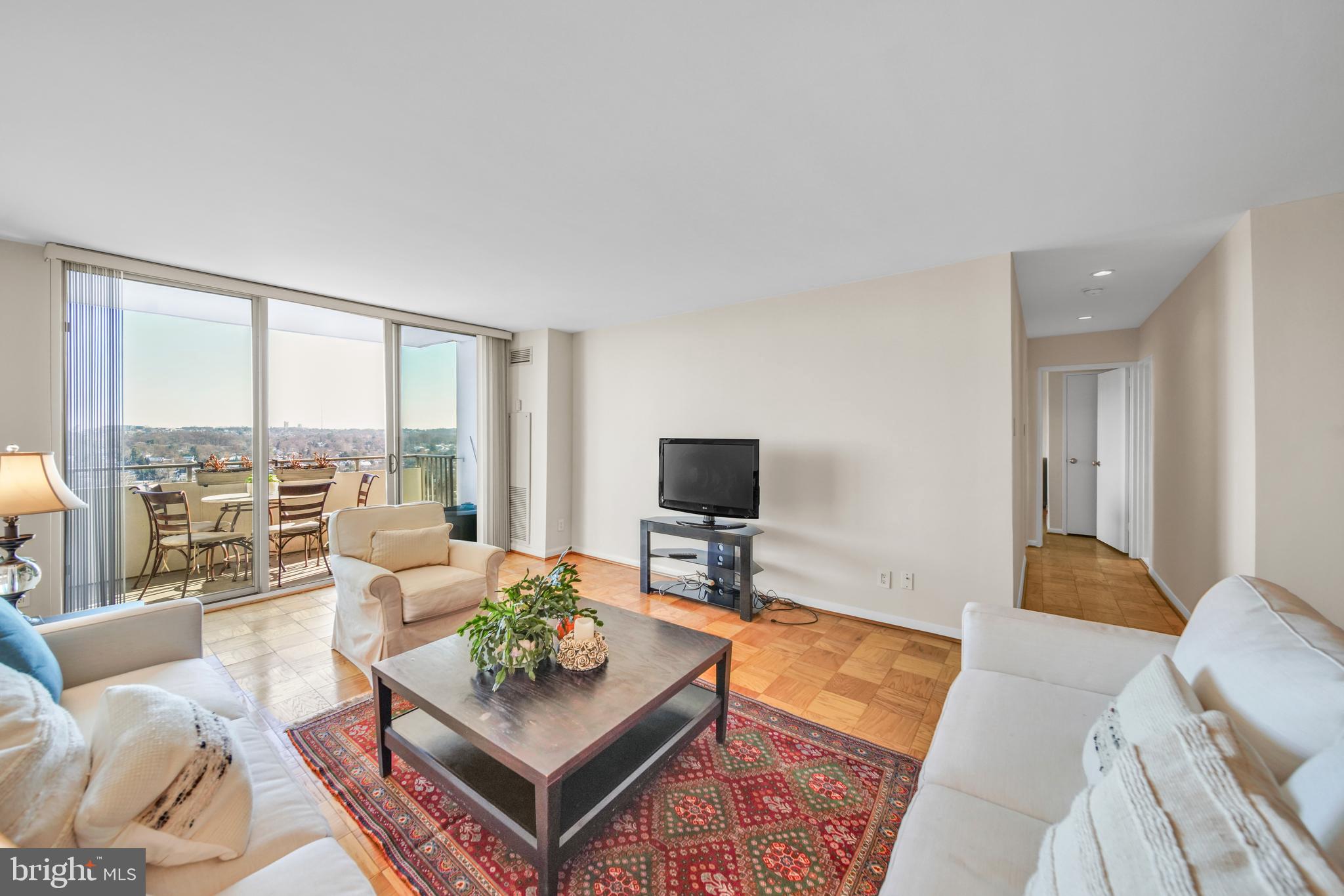 THE KENWOOD - Residential