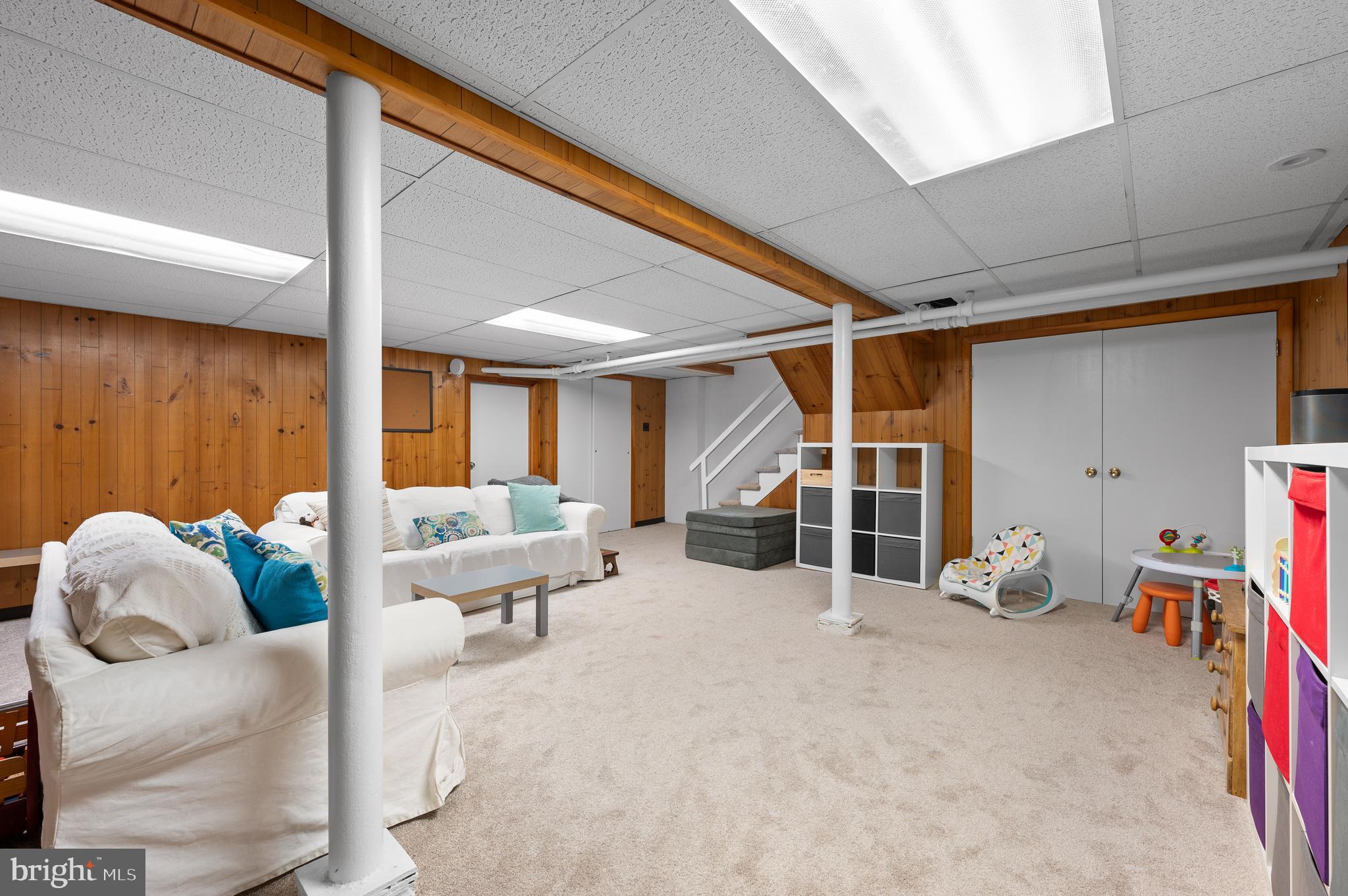 GREYTHORNE WOODS - Residential