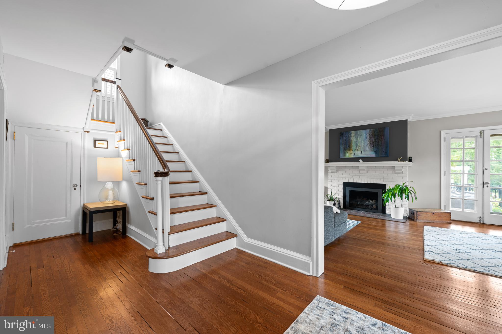 GREYTHORNE WOODS - Residential