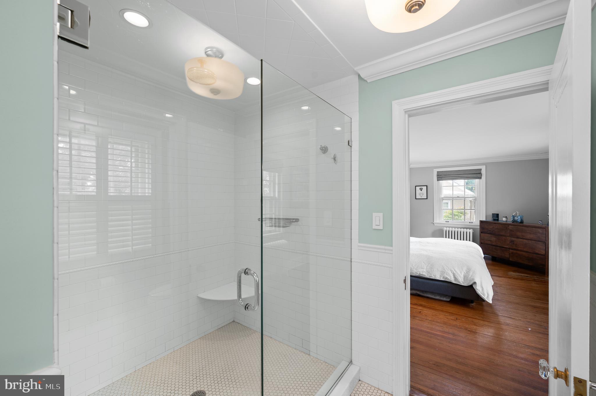 GREYTHORNE WOODS - Residential