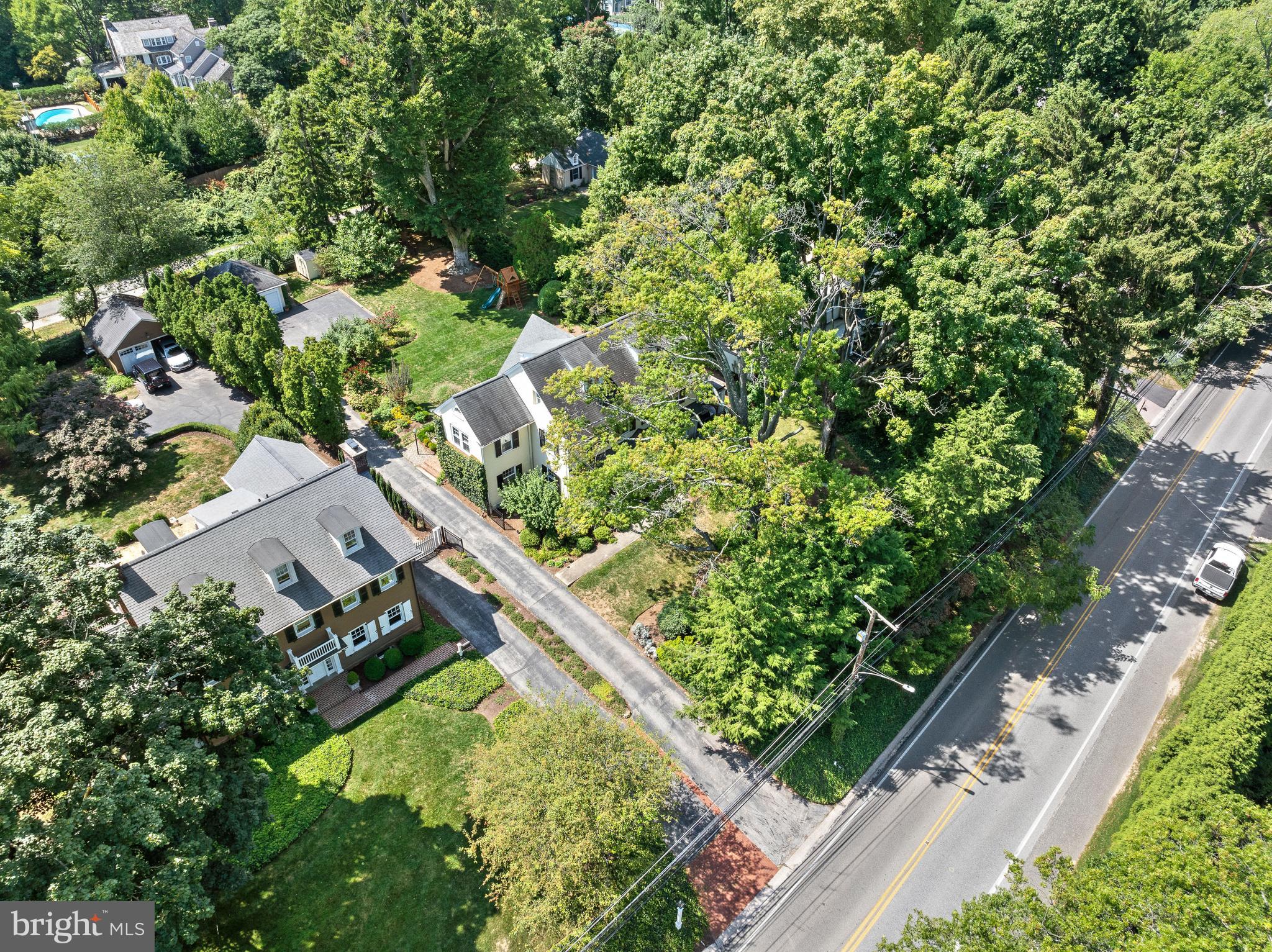 GREYTHORNE WOODS - Residential