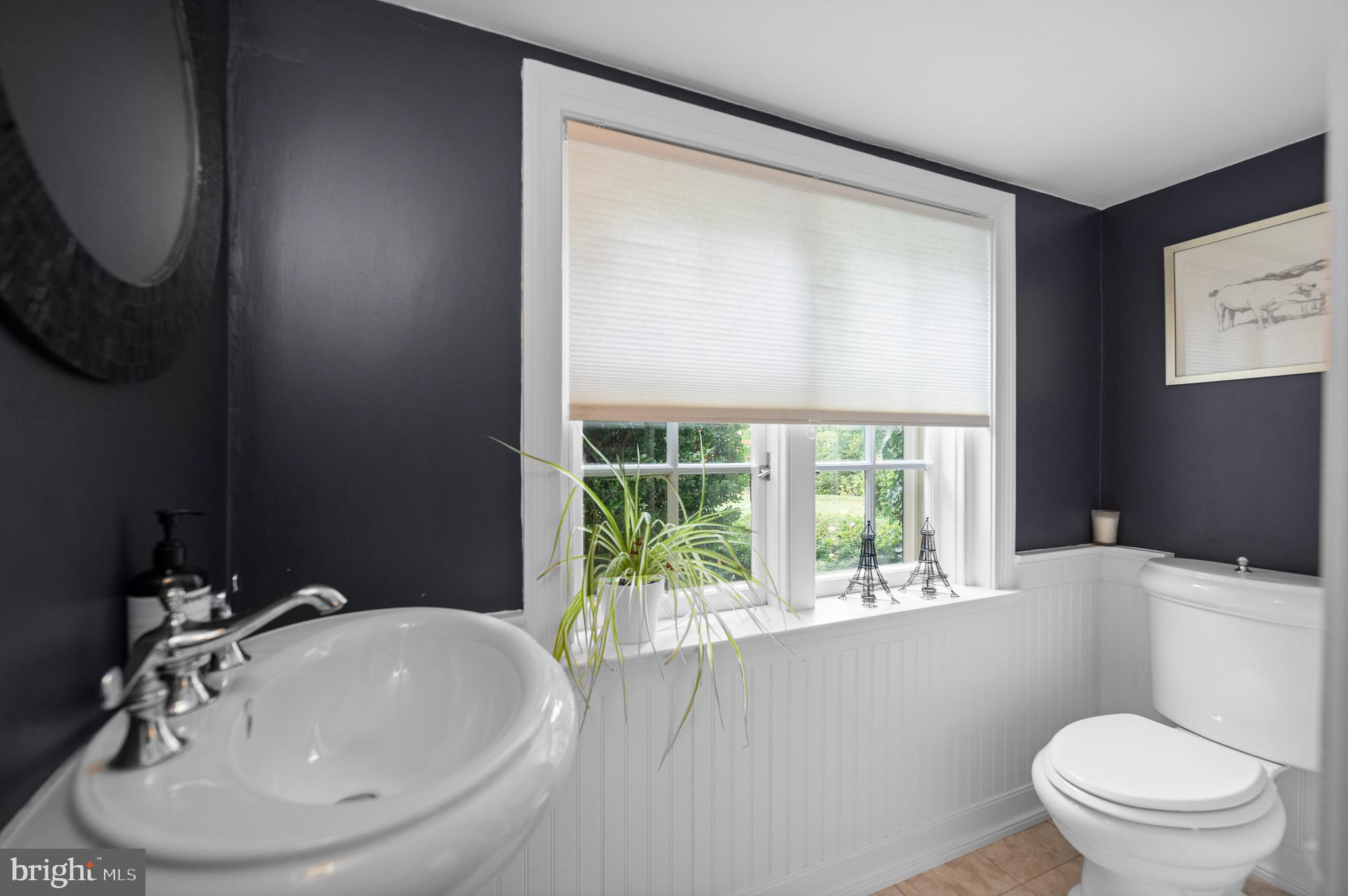 GREYTHORNE WOODS - Residential