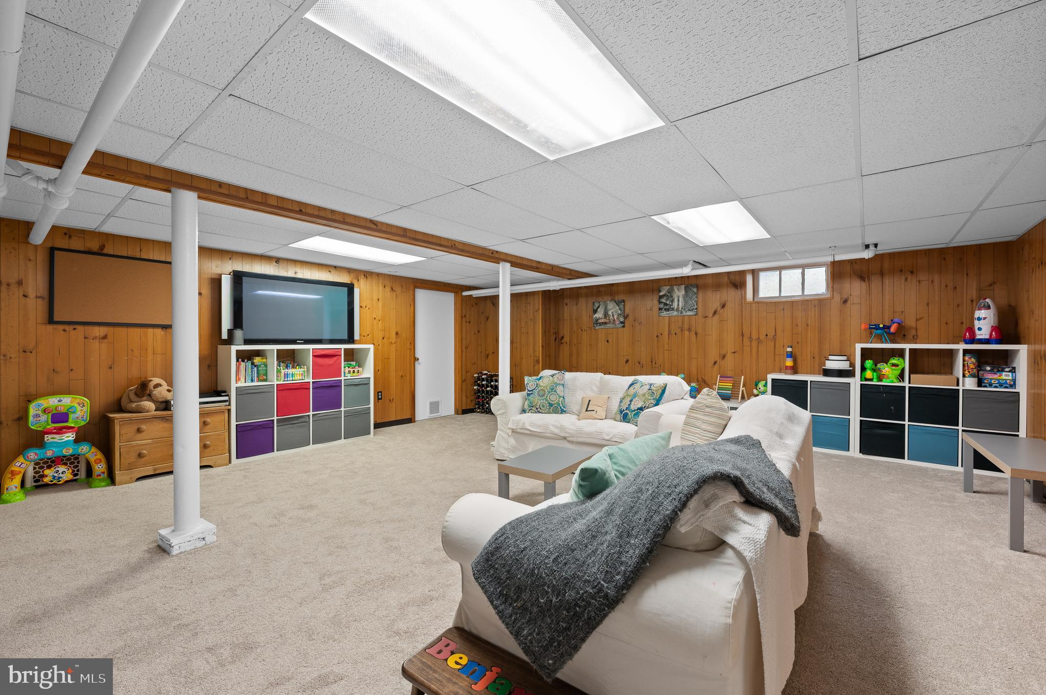 GREYTHORNE WOODS - Residential