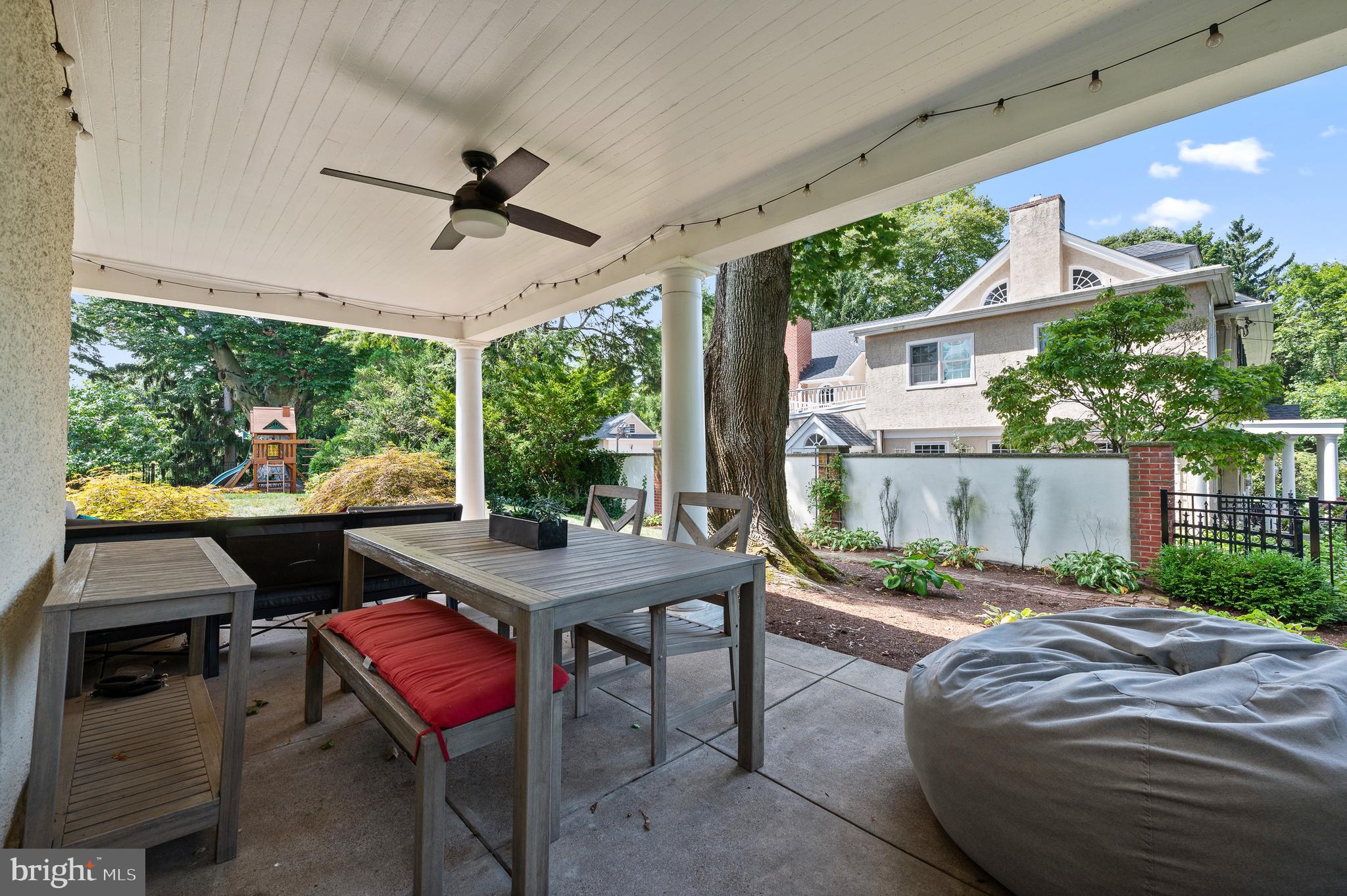 GREYTHORNE WOODS - Residential