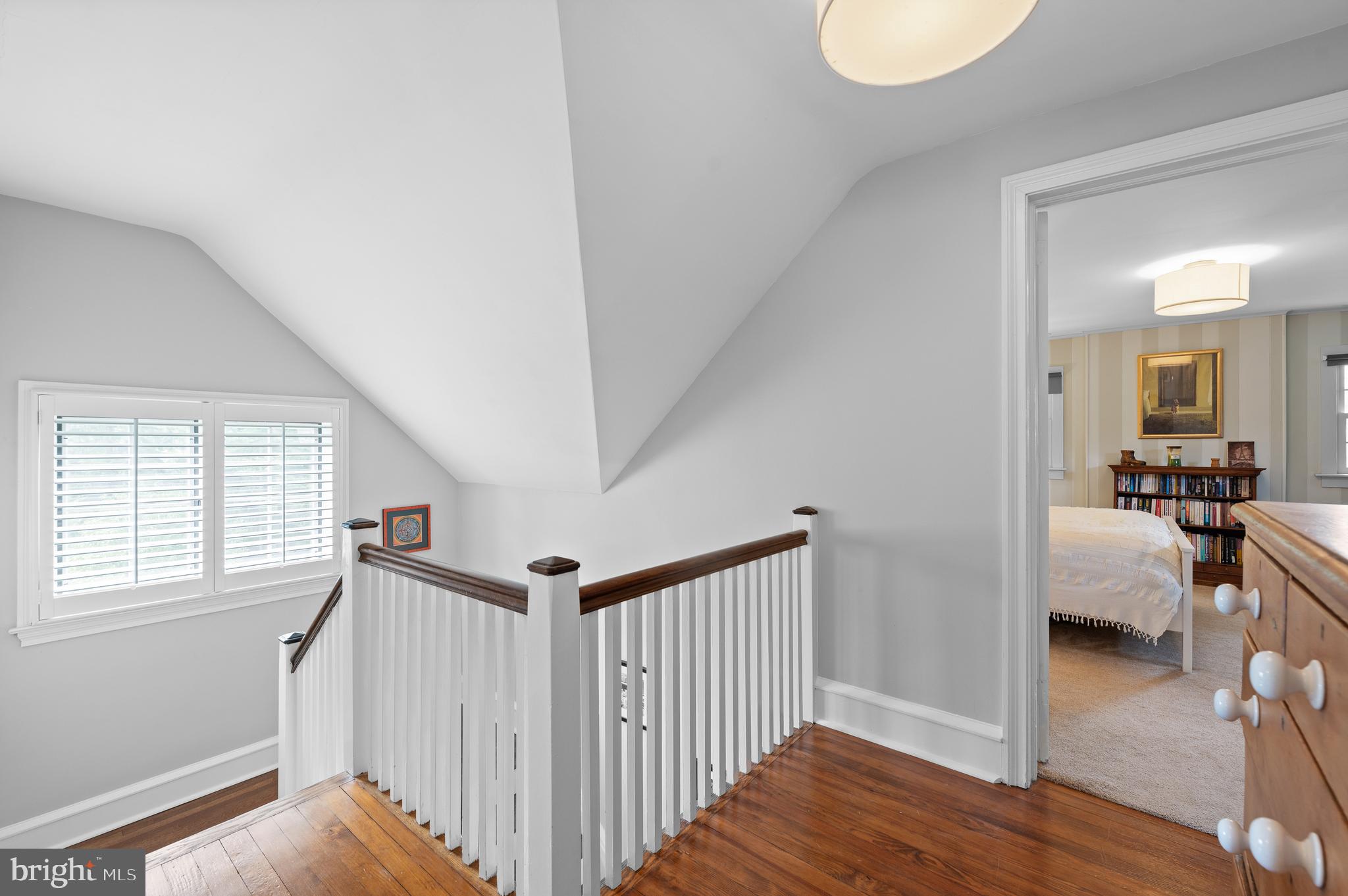 GREYTHORNE WOODS - Residential