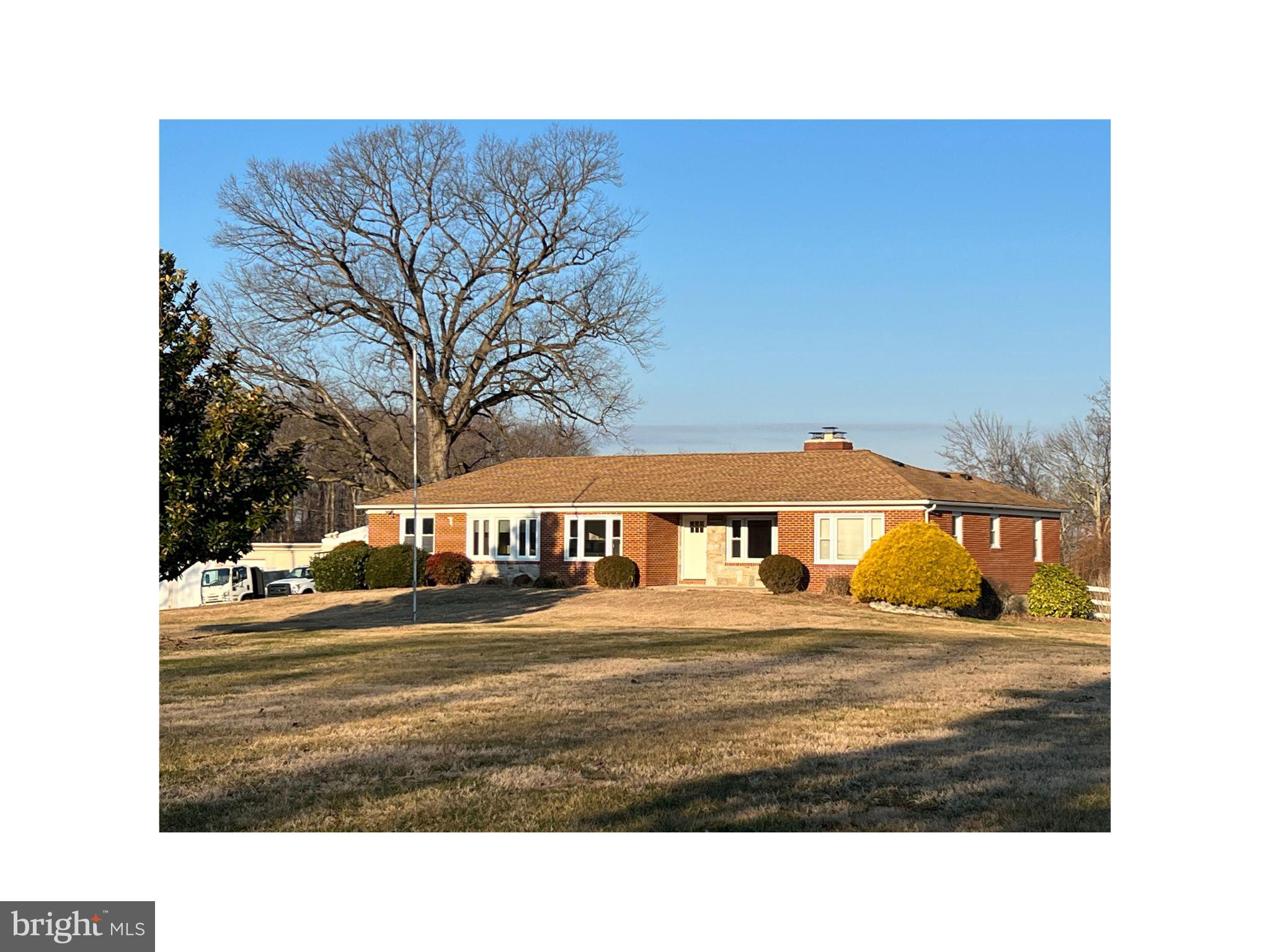 MIDDLE RIVER - Residential Lease