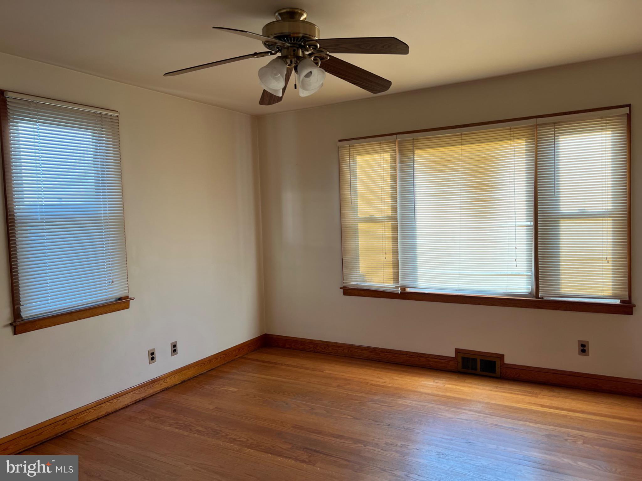 MIDDLE RIVER - Residential Lease