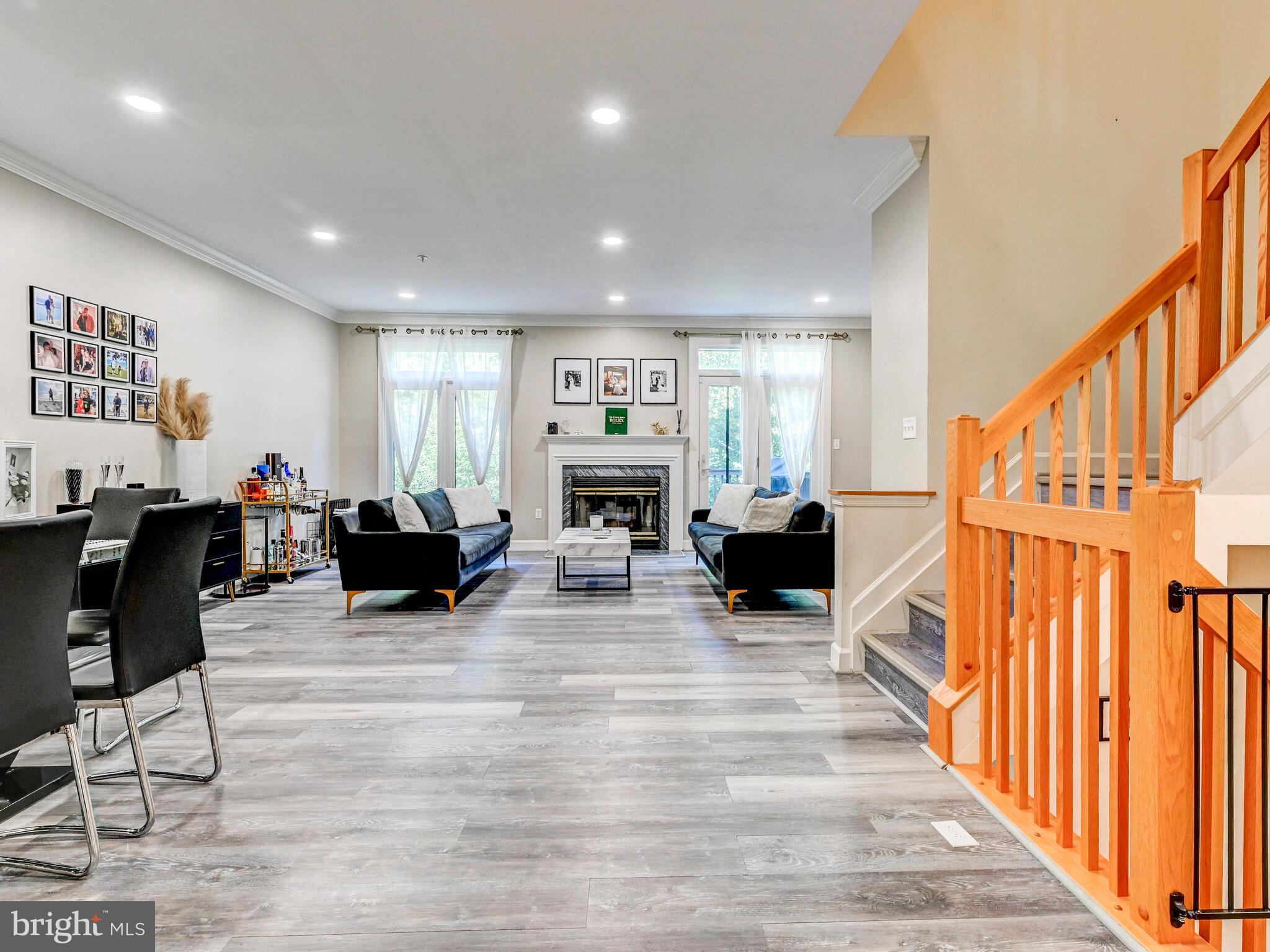 SUMMIT CHASE - Residential