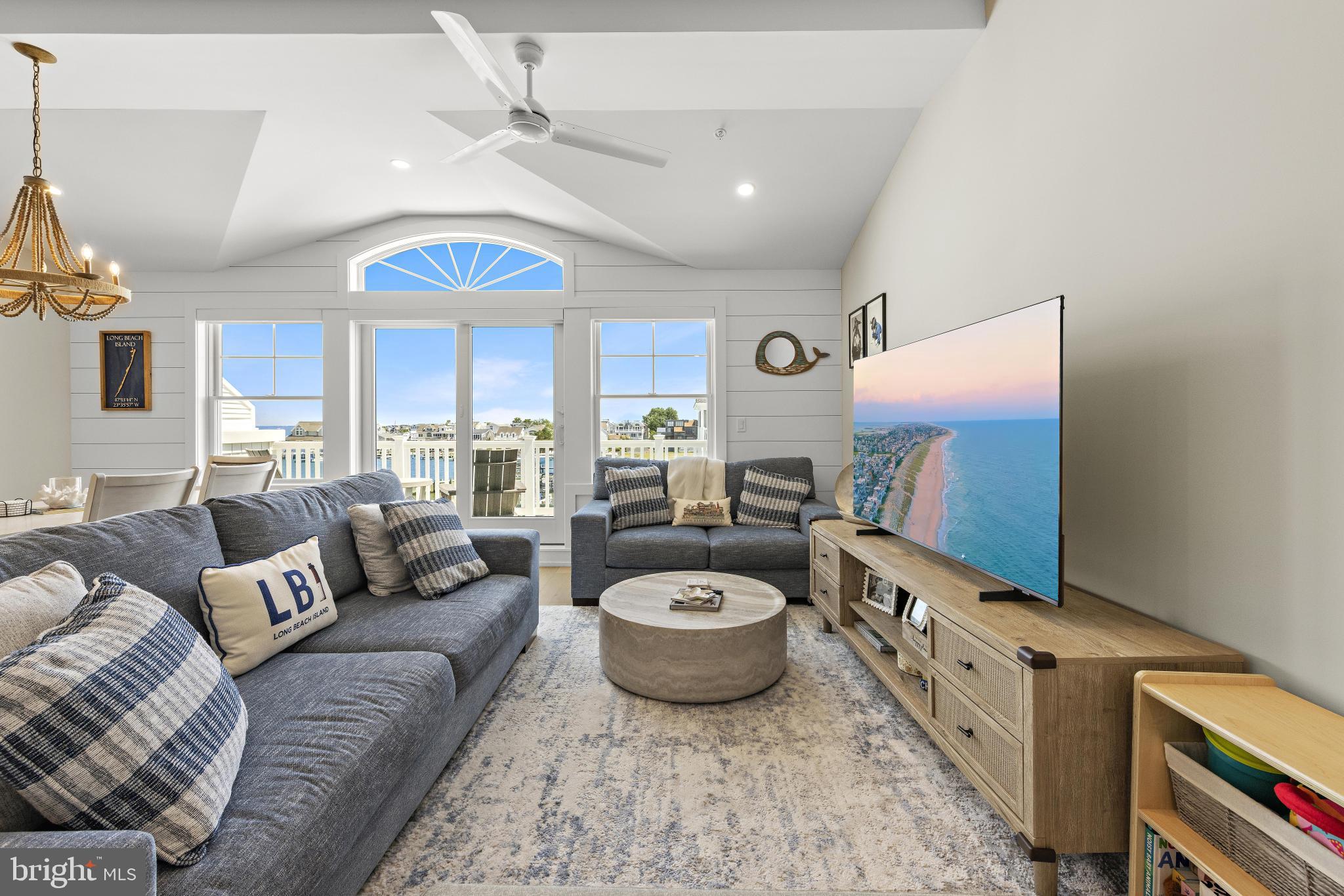 2600 LONG BEACH BOULEVARD 8