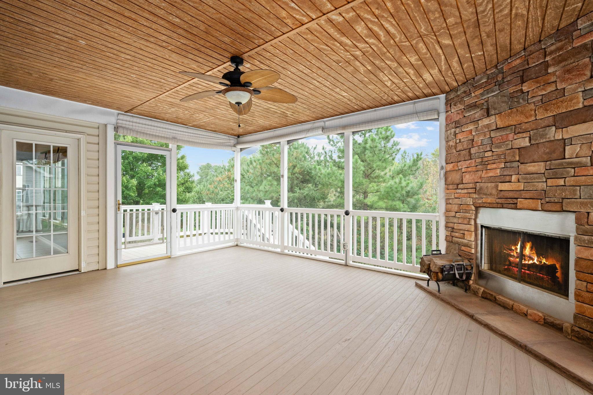 ESTATES AT LEE'S PARKE - Residential