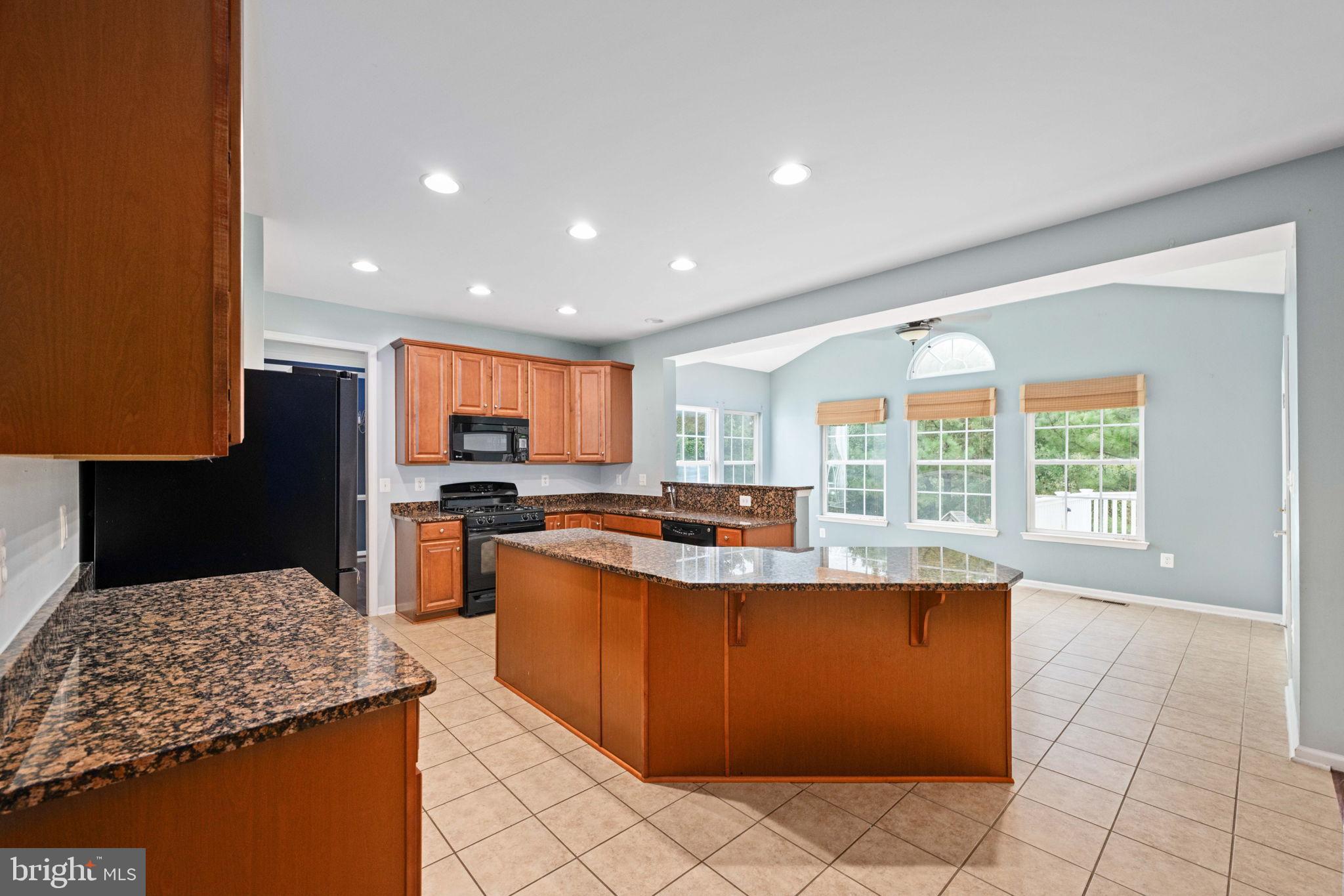 ESTATES AT LEE'S PARKE - Residential