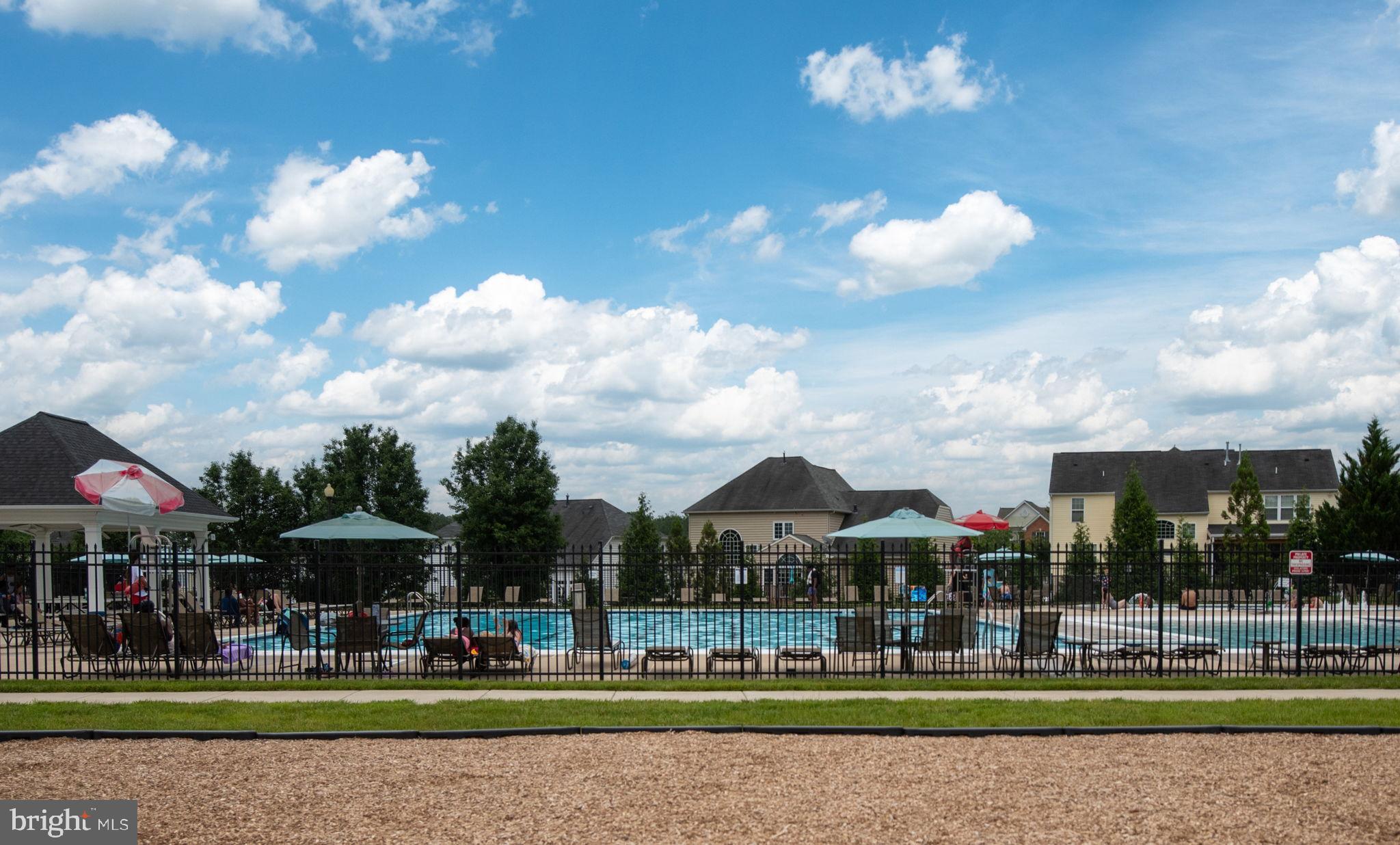 ESTATES AT LEE'S PARKE - Residential