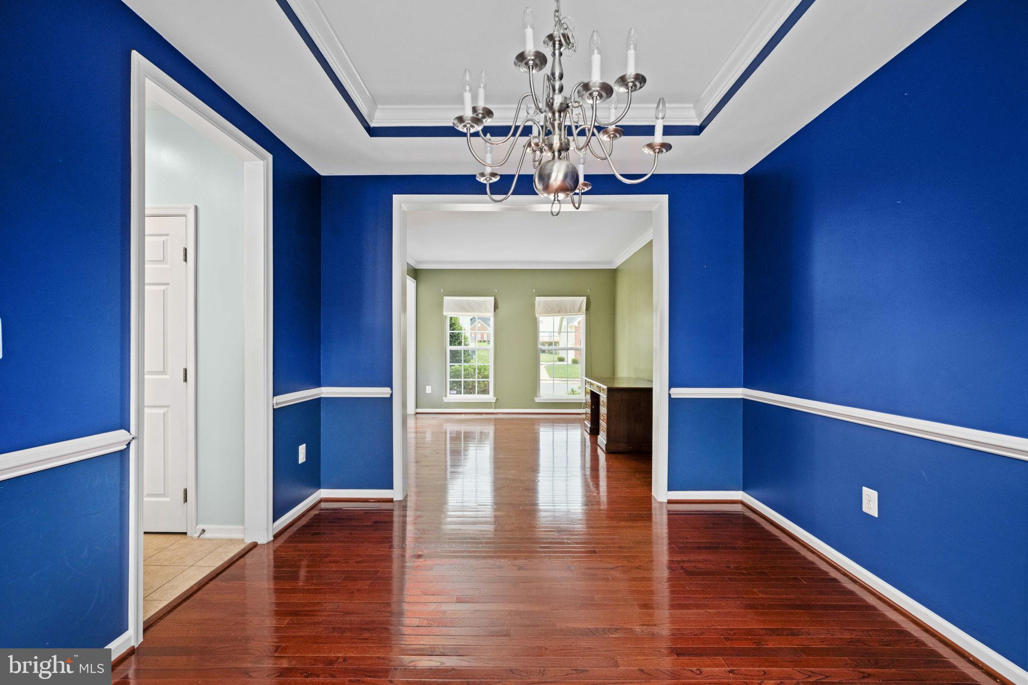 ESTATES AT LEE'S PARKE - Residential