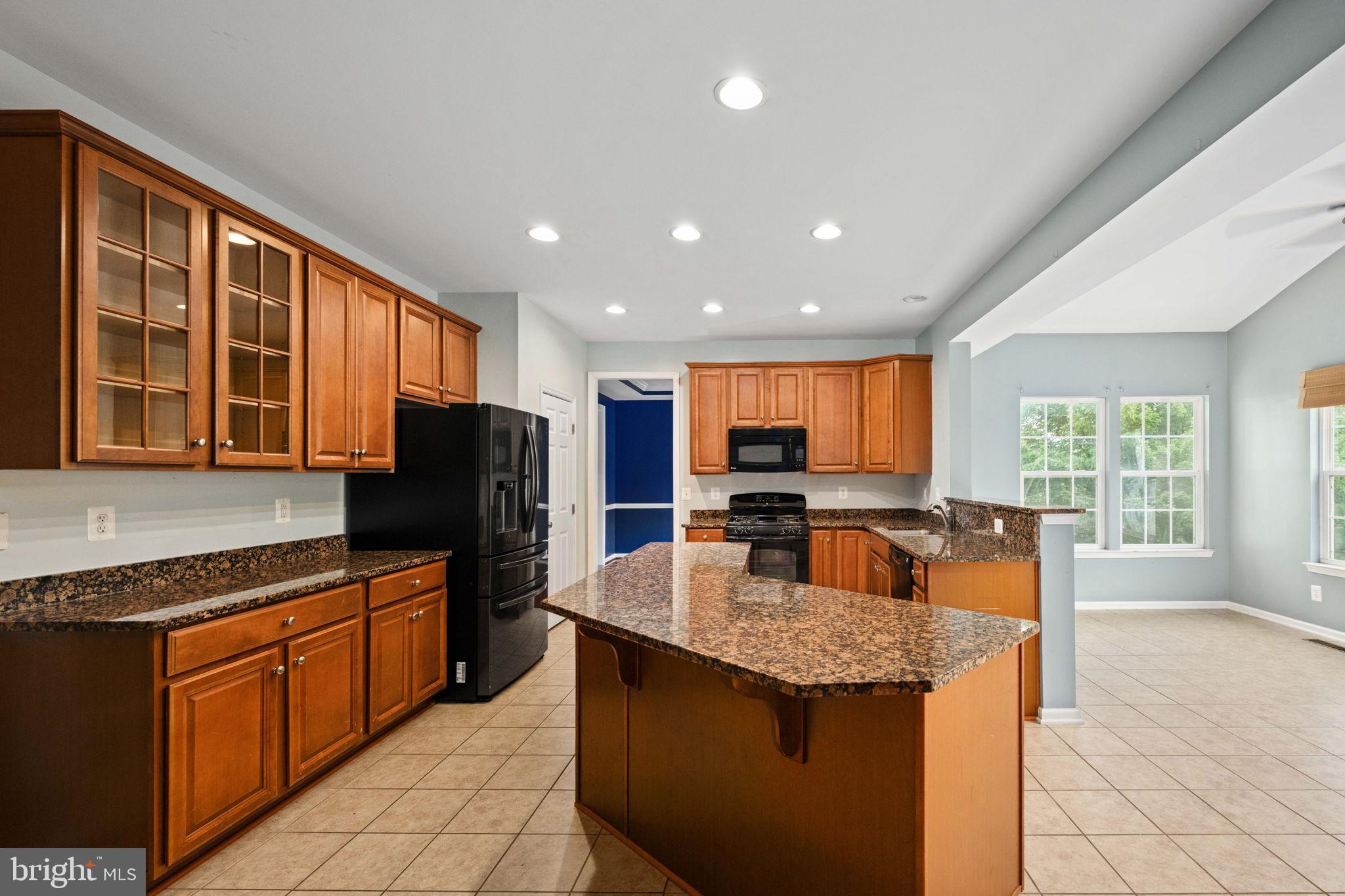 ESTATES AT LEE'S PARKE - Residential