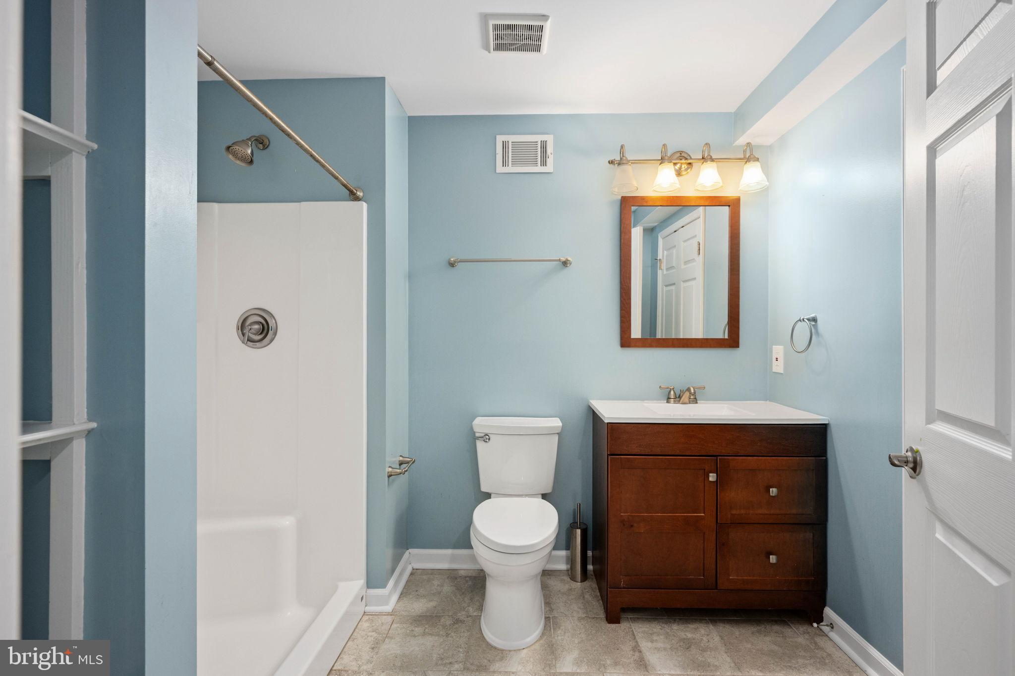 ESTATES AT LEE'S PARKE - Residential