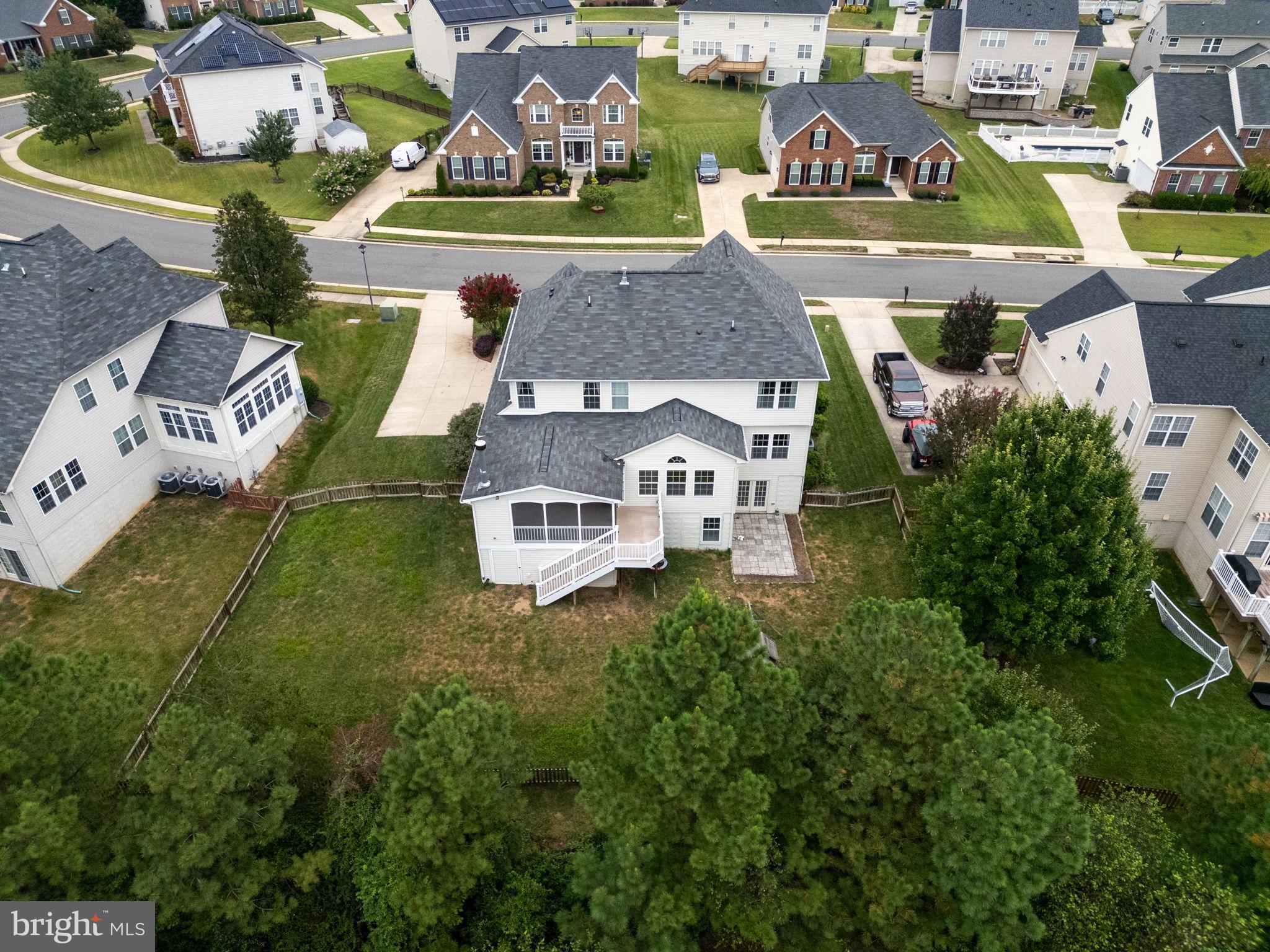 ESTATES AT LEE'S PARKE - Residential