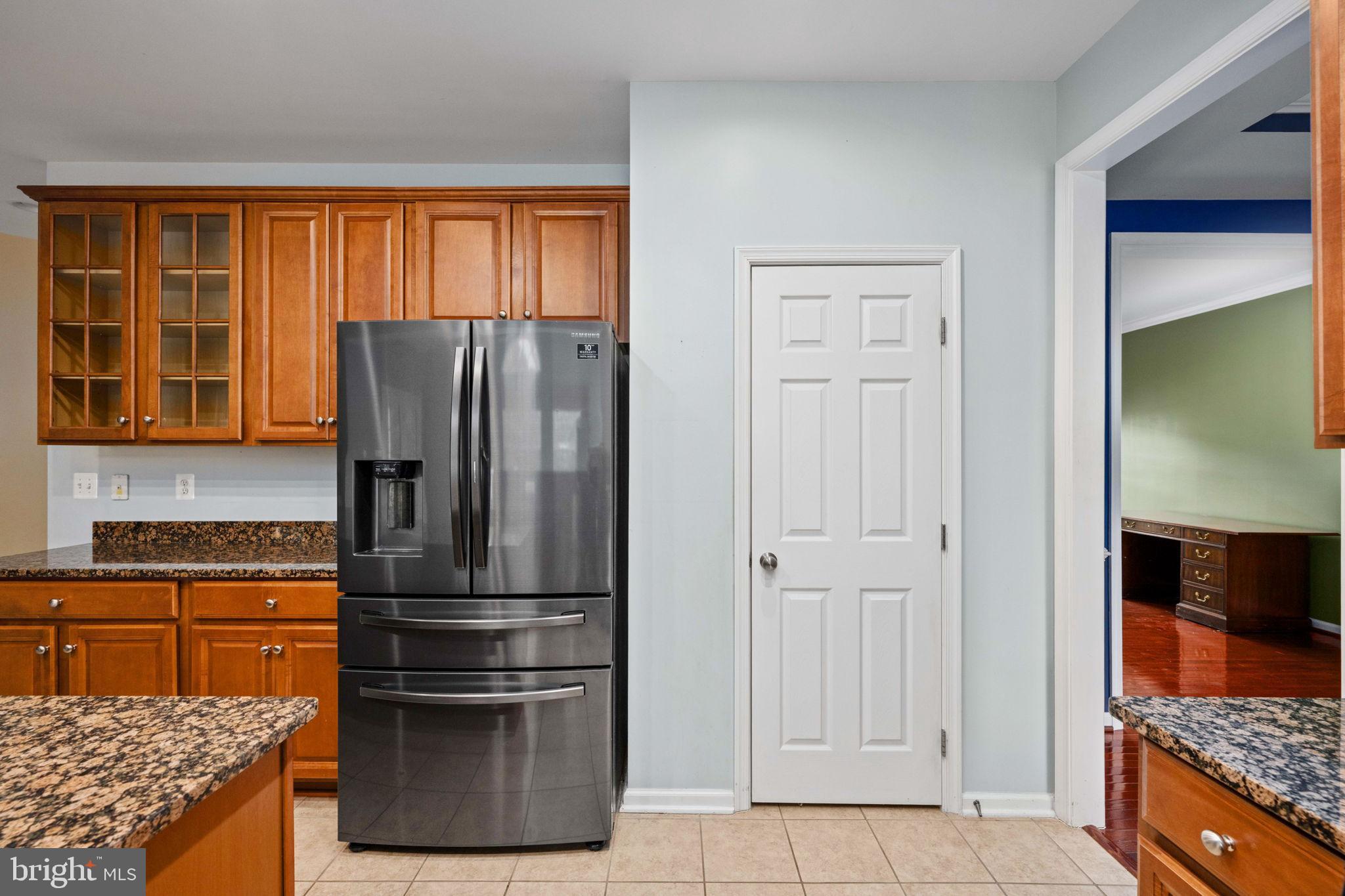 ESTATES AT LEE'S PARKE - Residential