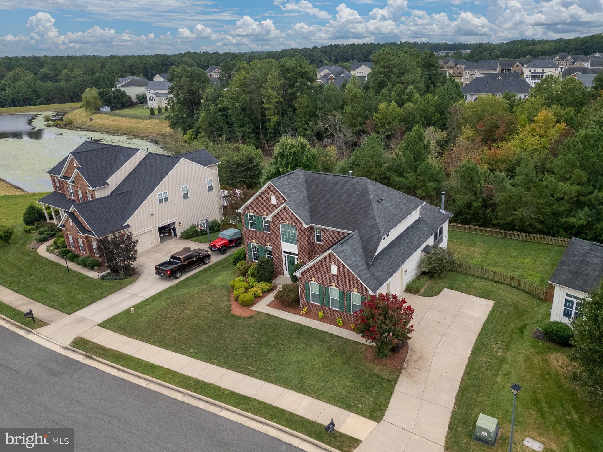 ESTATES AT LEE'S PARKE - Residential