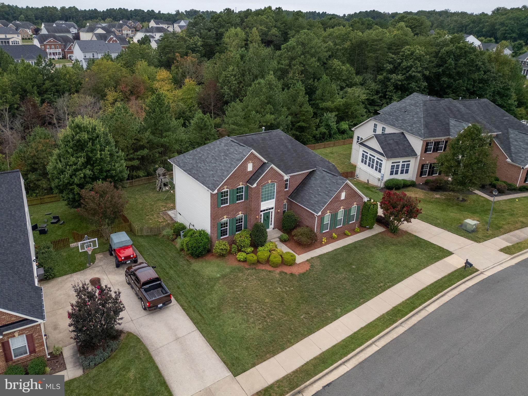 ESTATES AT LEE'S PARKE - Residential