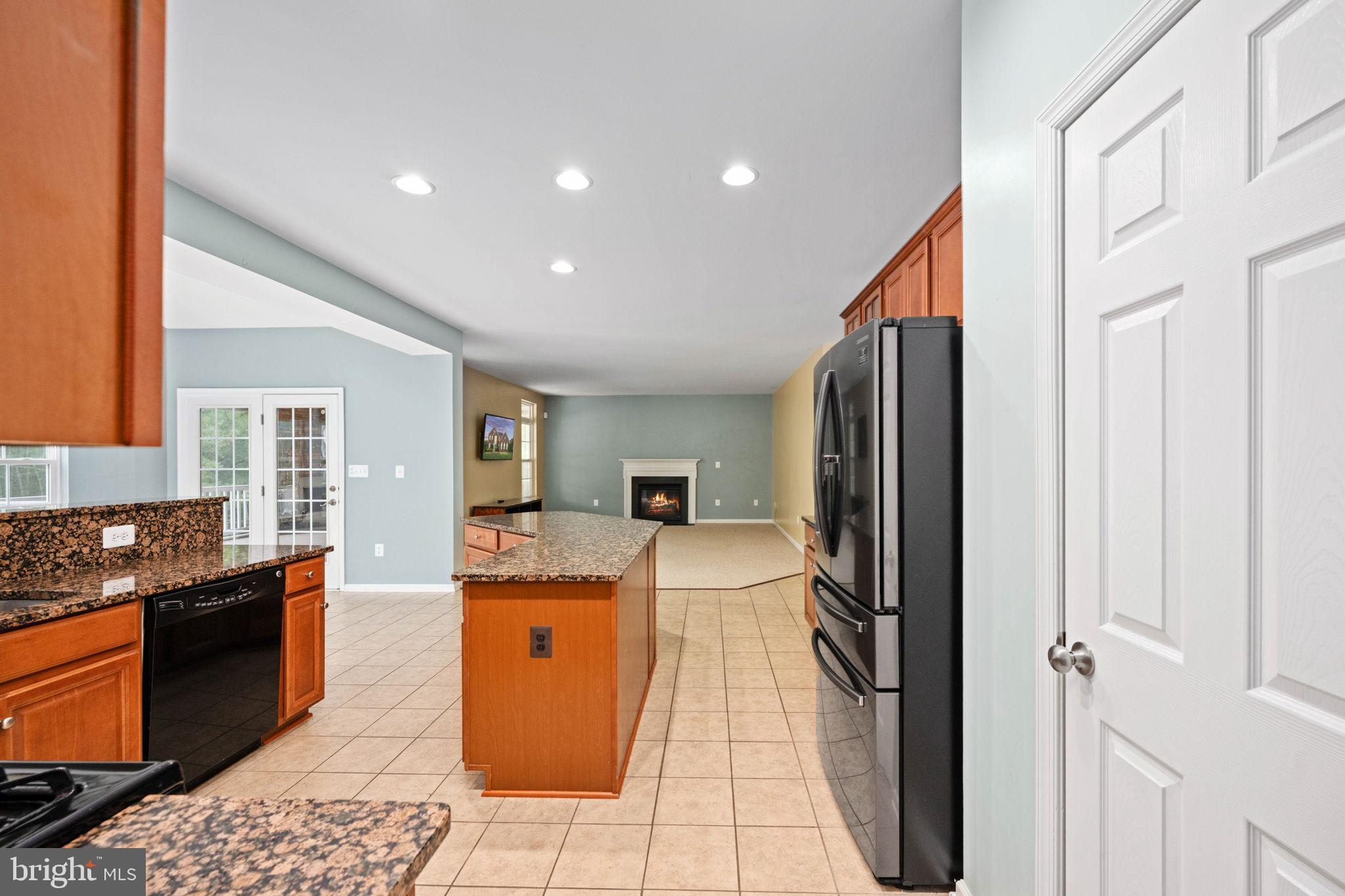 ESTATES AT LEE'S PARKE - Residential