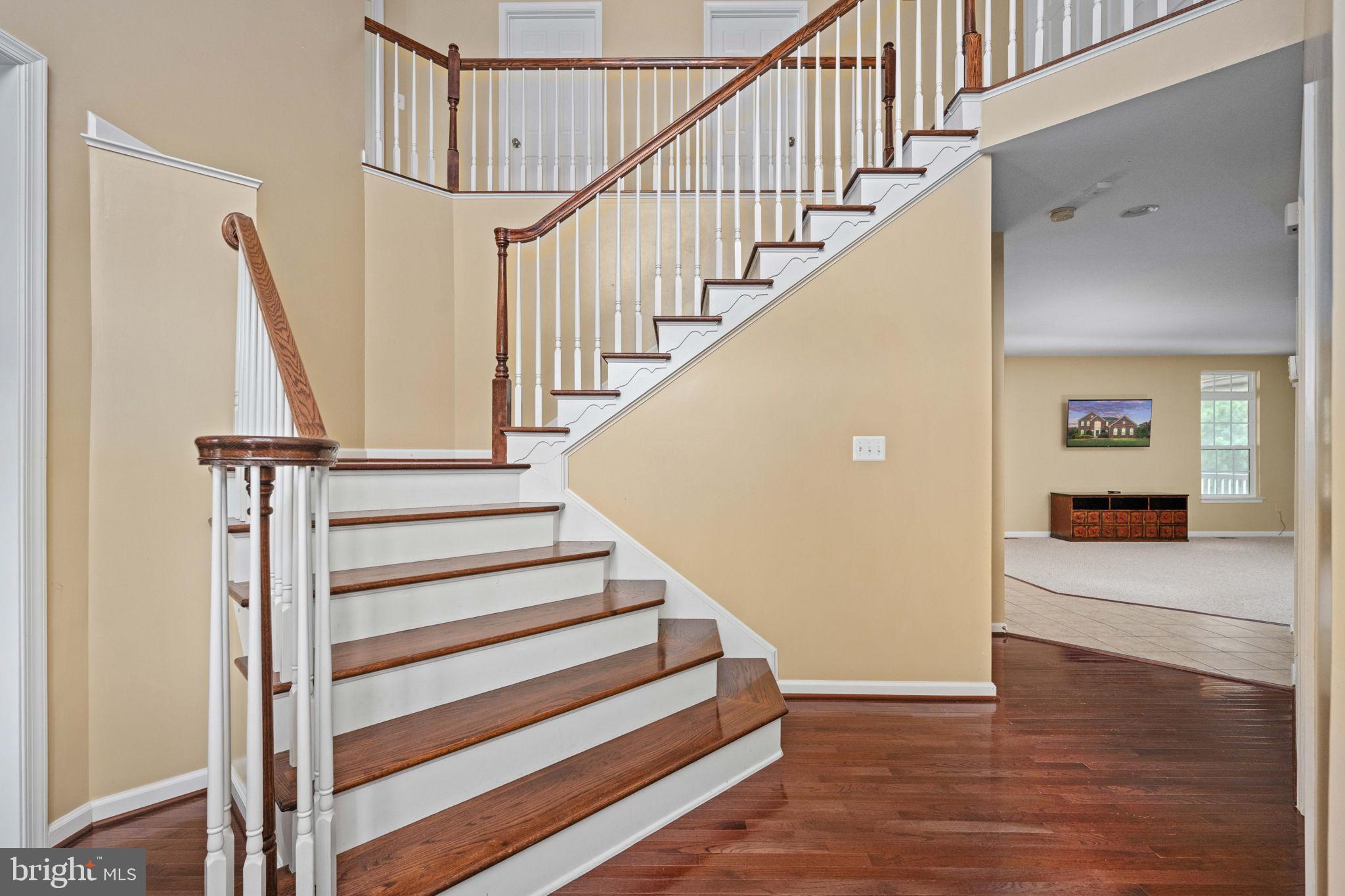 ESTATES AT LEE'S PARKE - Residential