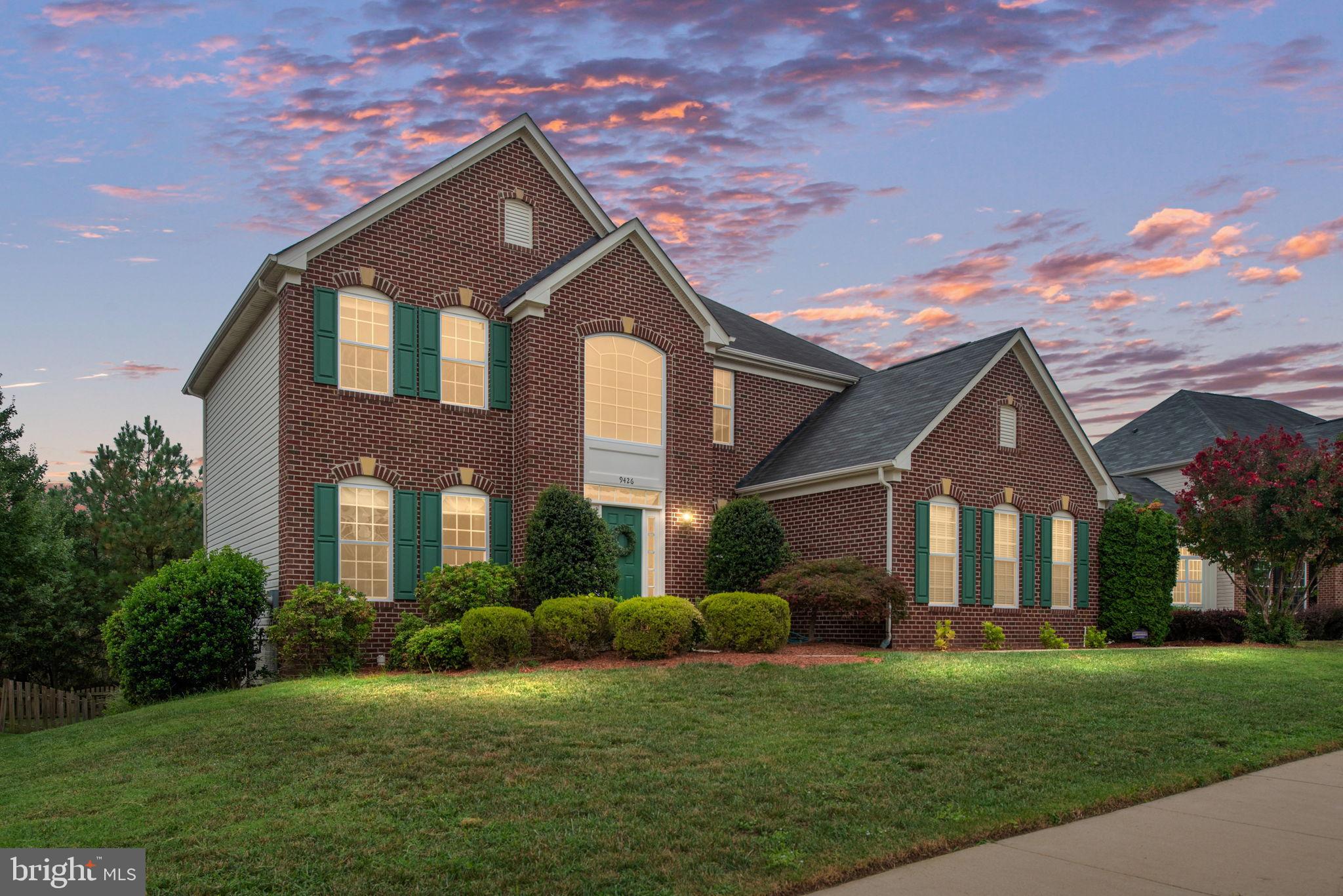 ESTATES AT LEE'S PARKE - Residential