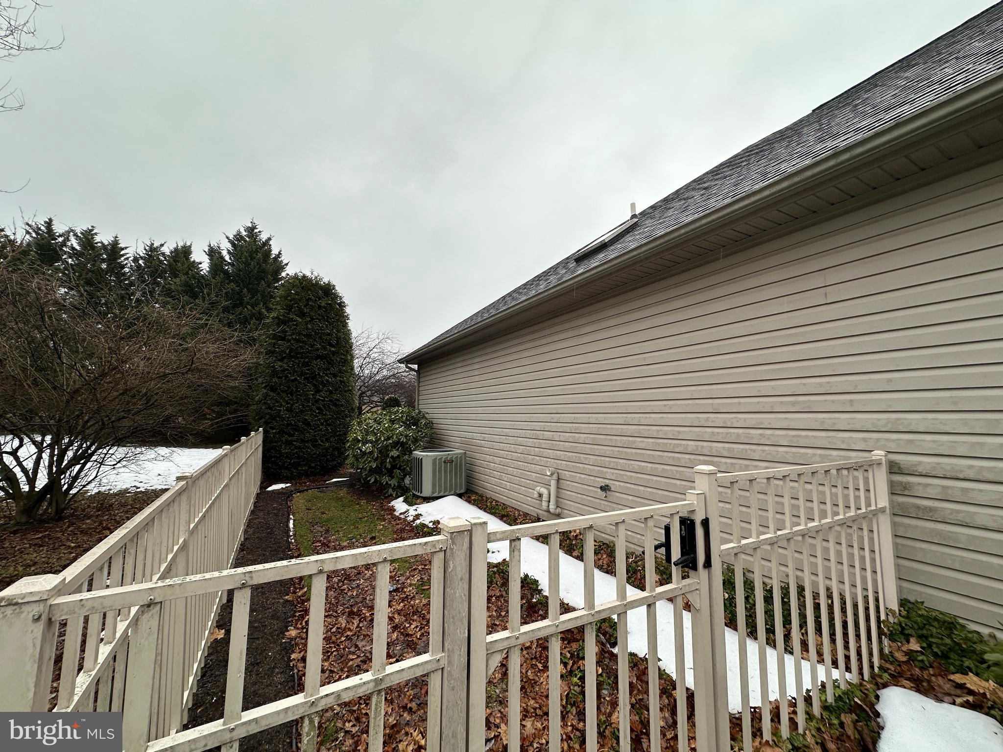 WOODCREST - Residential