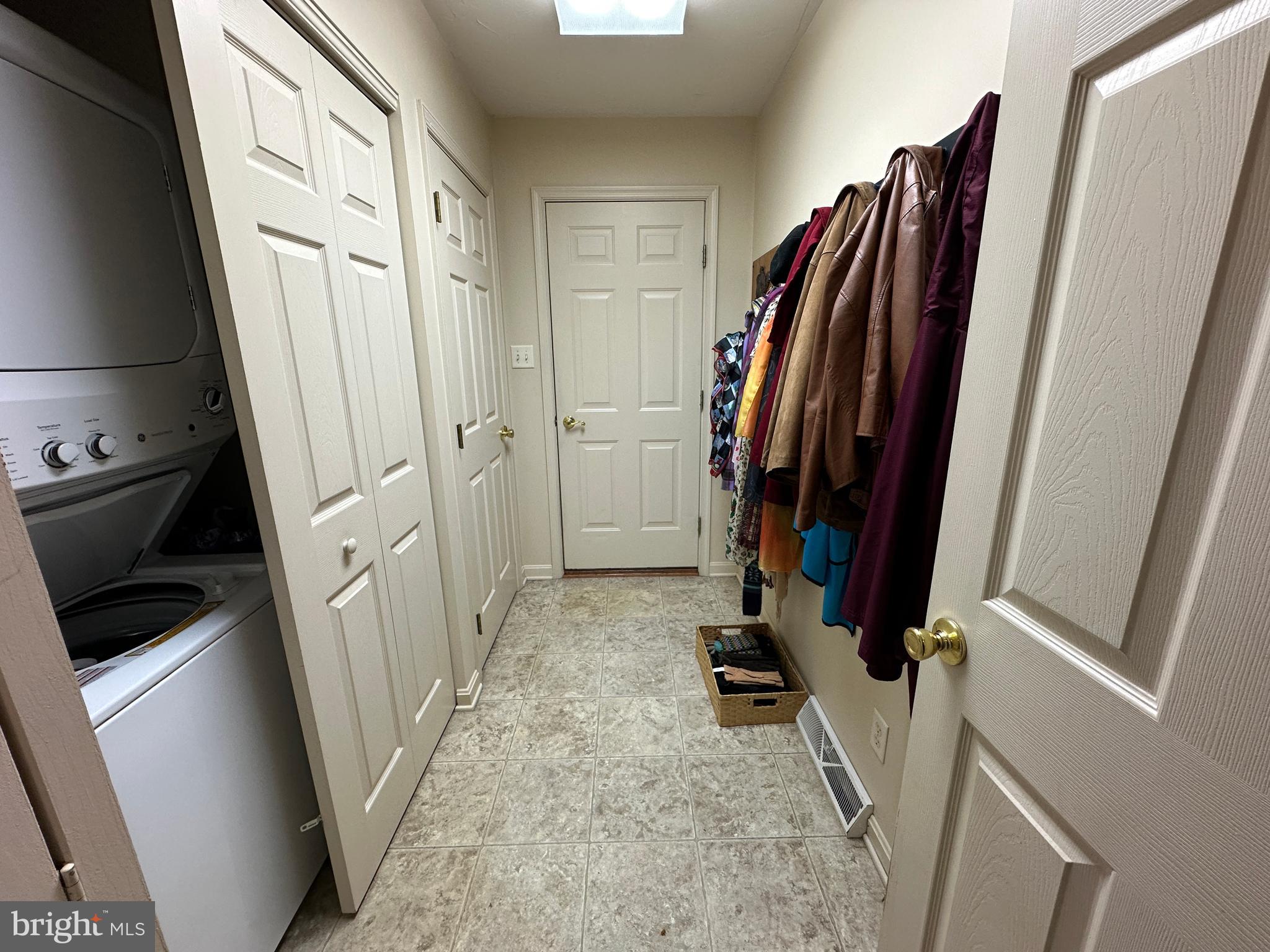 WOODCREST - Residential