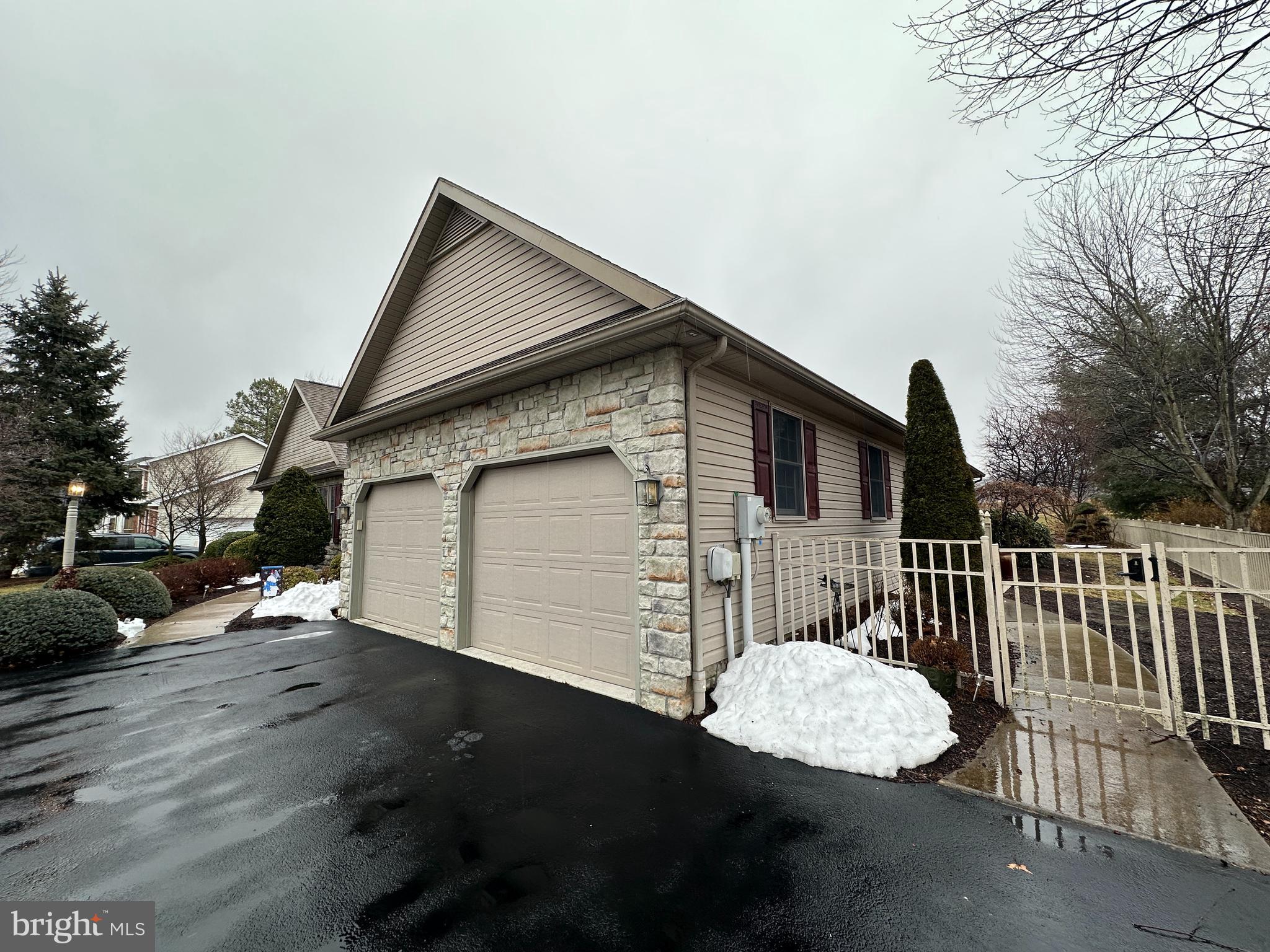 WOODCREST - Residential