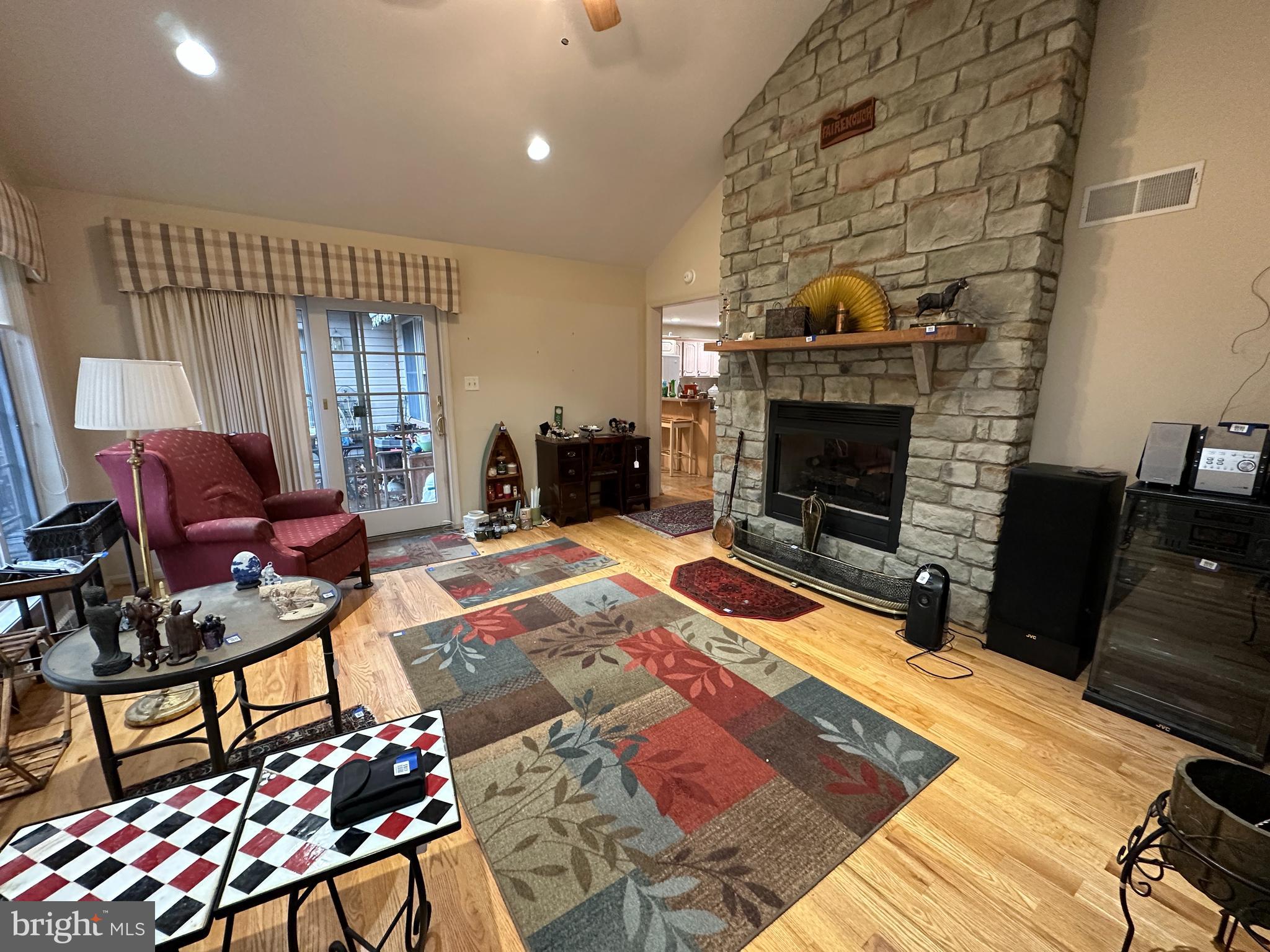 WOODCREST - Residential