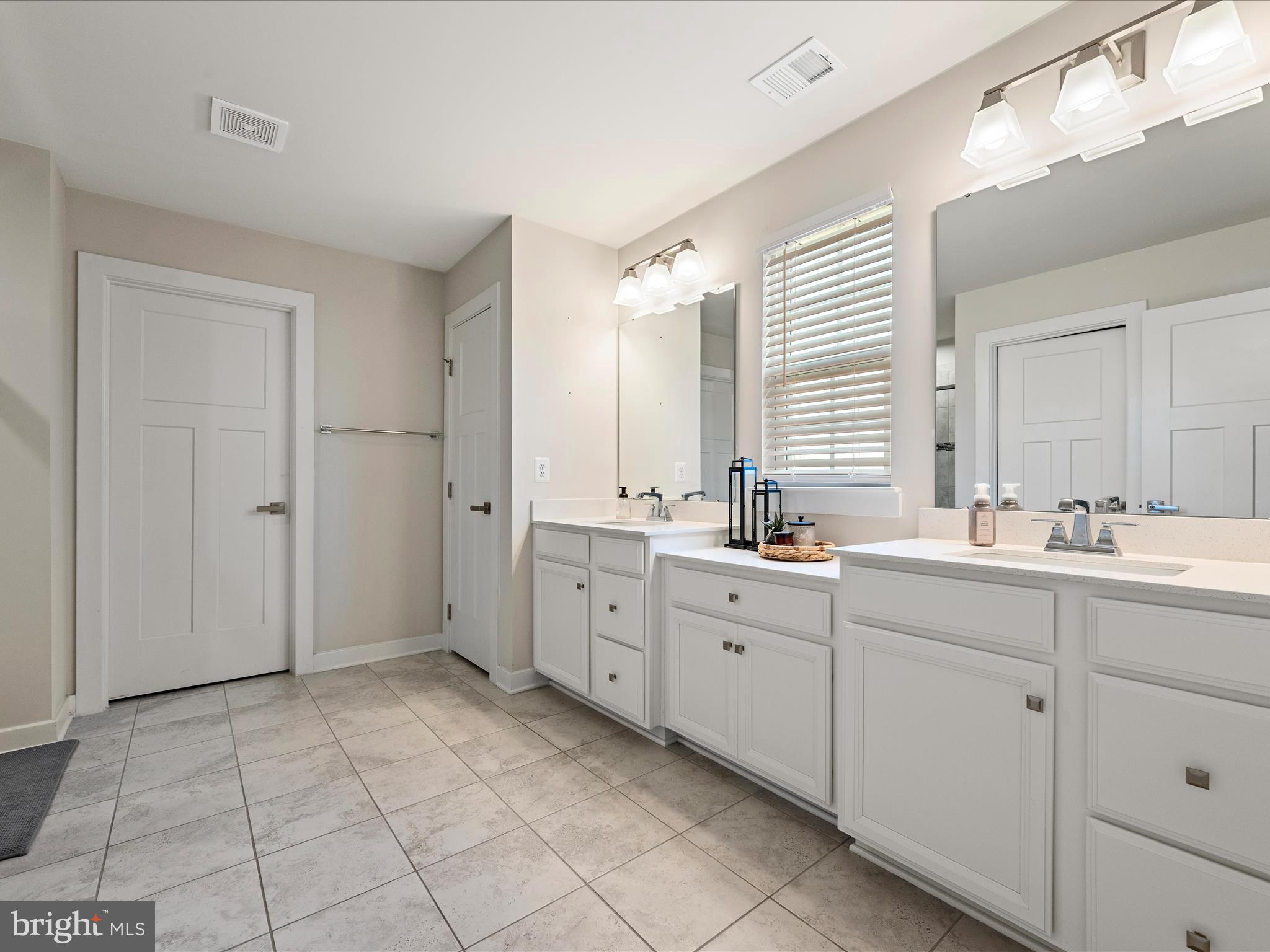 SNOWDEN BRIDGE - Residential