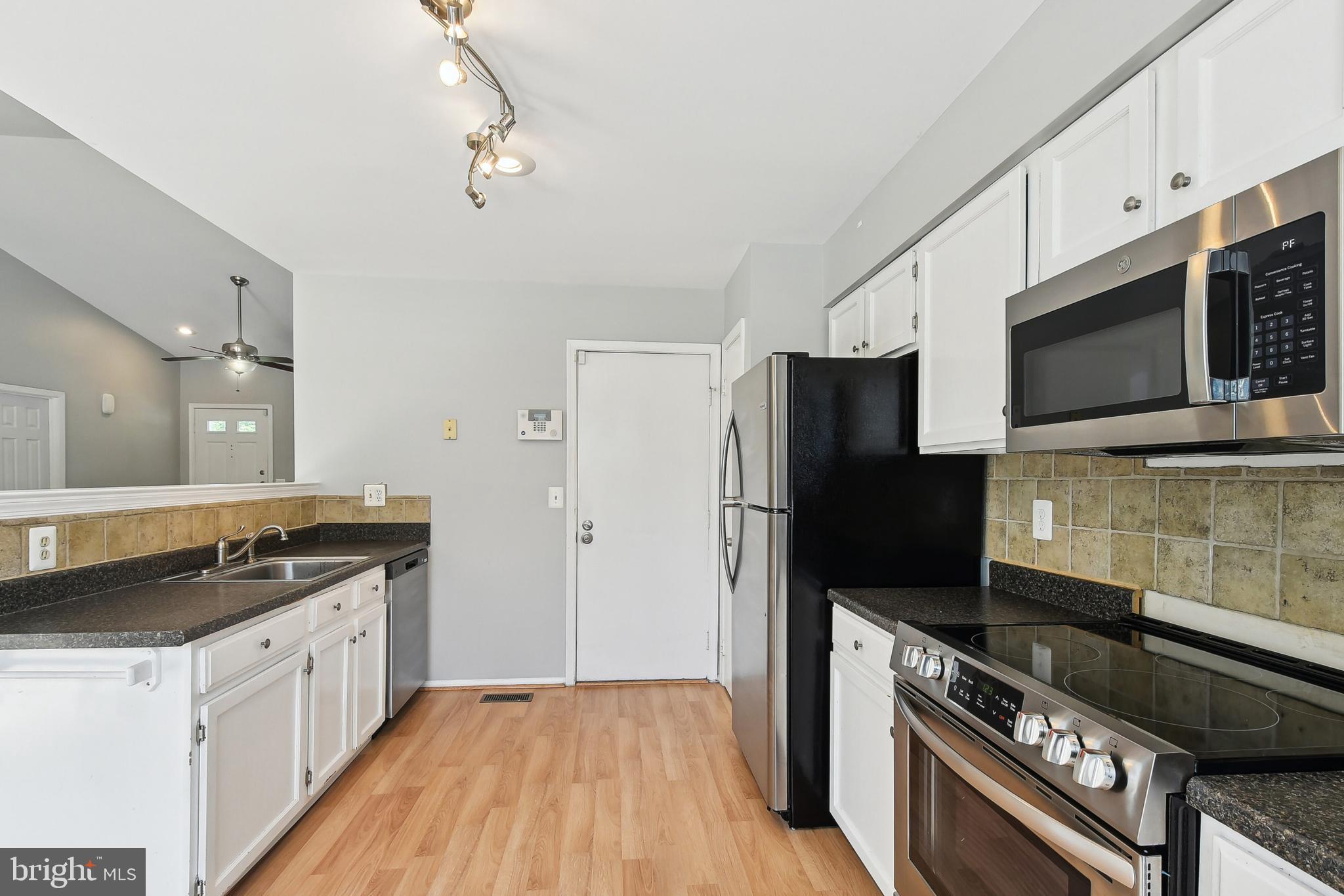 COUNTRYSIDE - Residential Lease