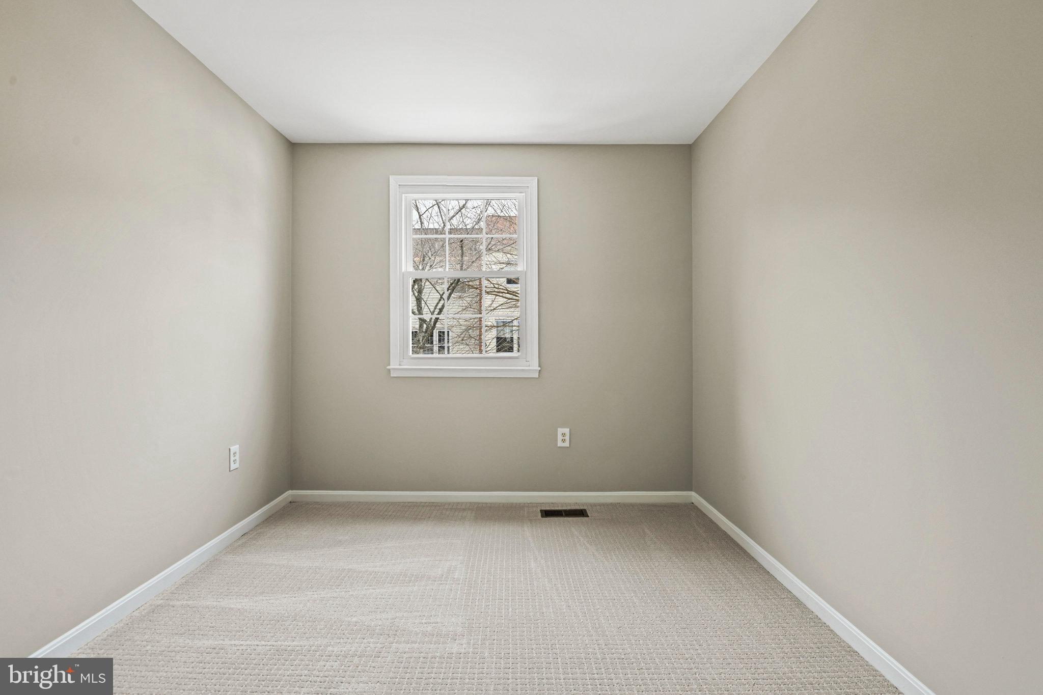 LAKEPOINTE - Residential