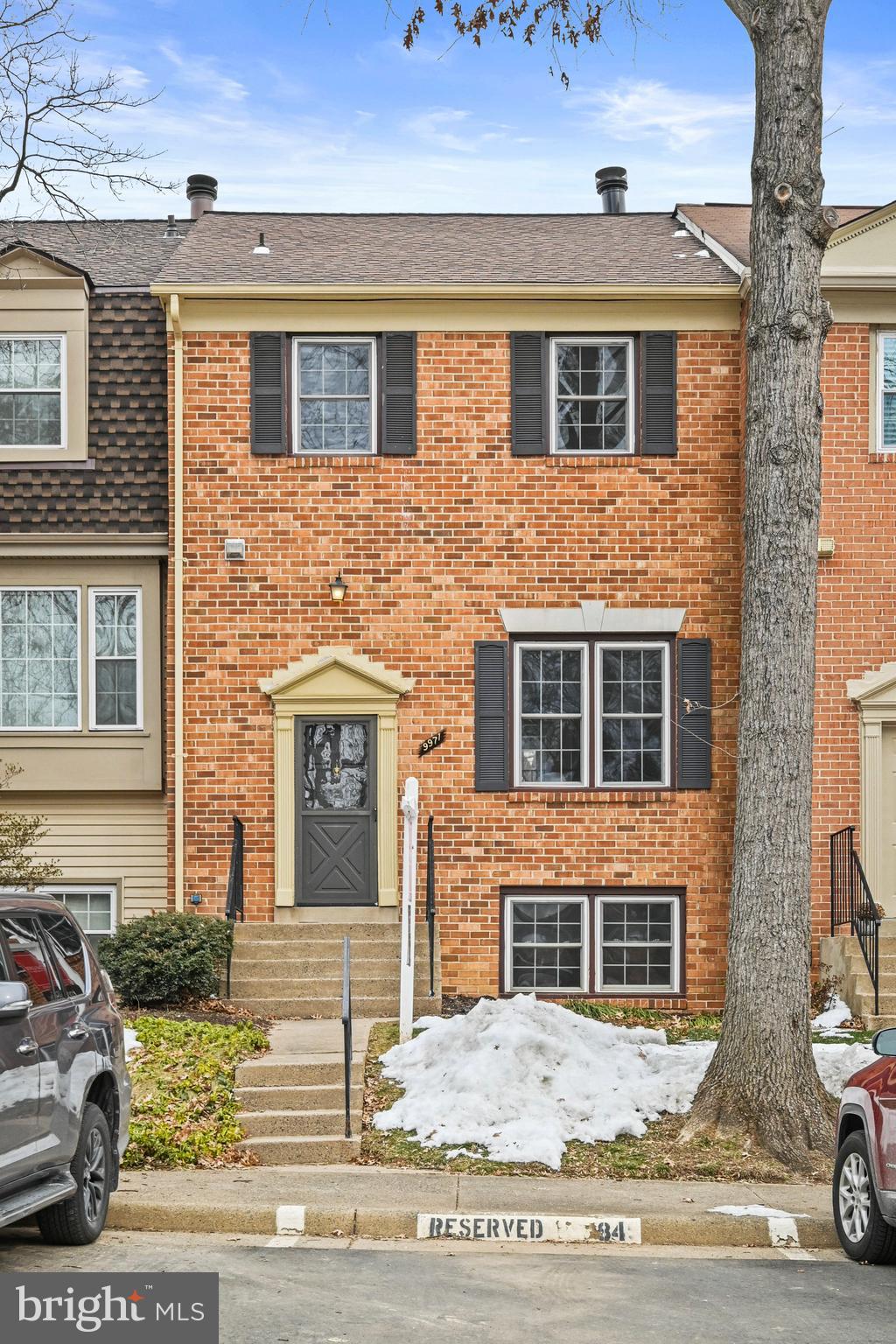 LAKEPOINTE - Residential