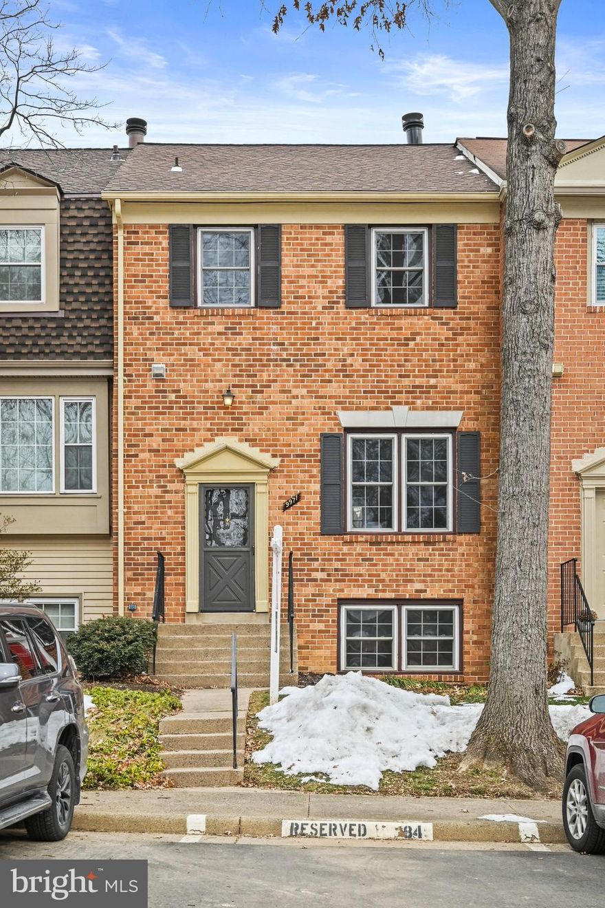 Don't miss out on this lovely 3 level townhome in the popular Lakepointe Community.  Hardwood floors on the main level Living & Dining rooms.  Kitchen features a large picture window, stainless steel appliances, granite countertops and slider leads out to fully fenced rear yard. Upper level hosts 3 Bedrooms with new carpet, 2 full baths with some recent updates like LVP floors and fresh paint. Lower level has a large Recreation Room with wood-burning fireplace, half bath and spacious laundry area that has additional storage.  1 reserved parking space with ample Visitor Parking
Floorplans in DOCUMENTS.
OFFER DEADLINE - SUNDAY, 1/26@5pm