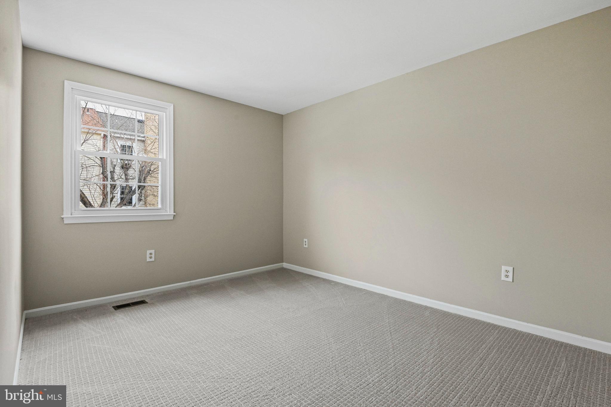 LAKEPOINTE - Residential