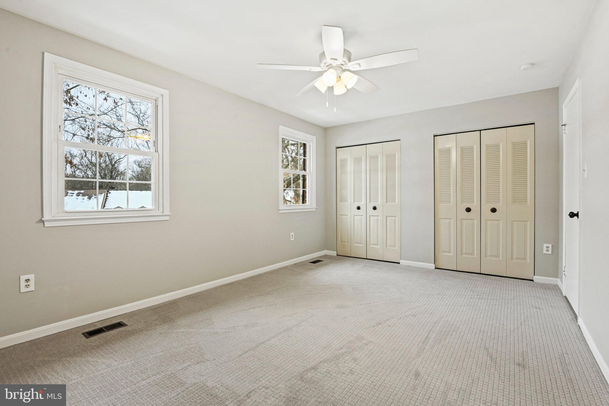 LAKEPOINTE - Residential