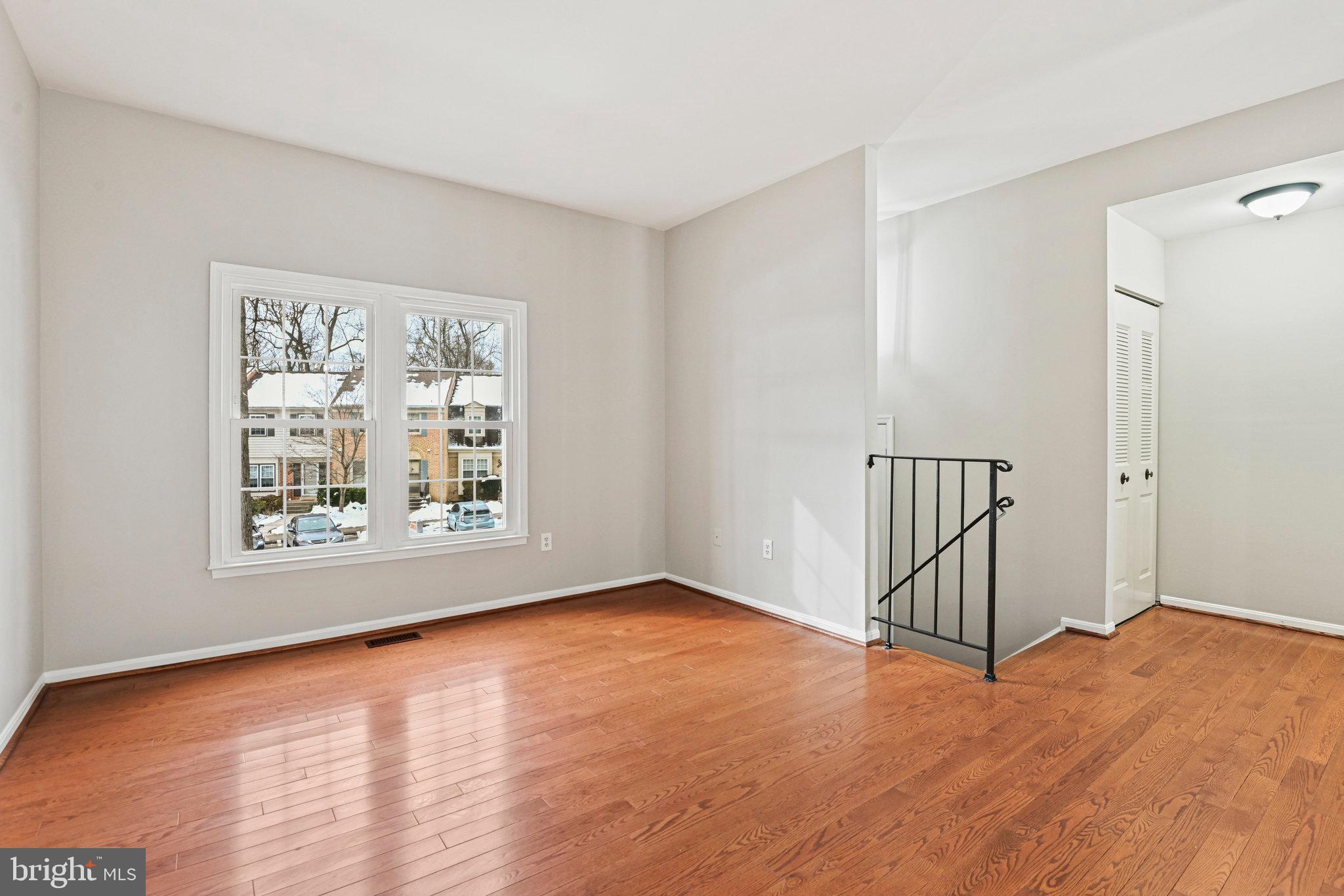 LAKEPOINTE - Residential